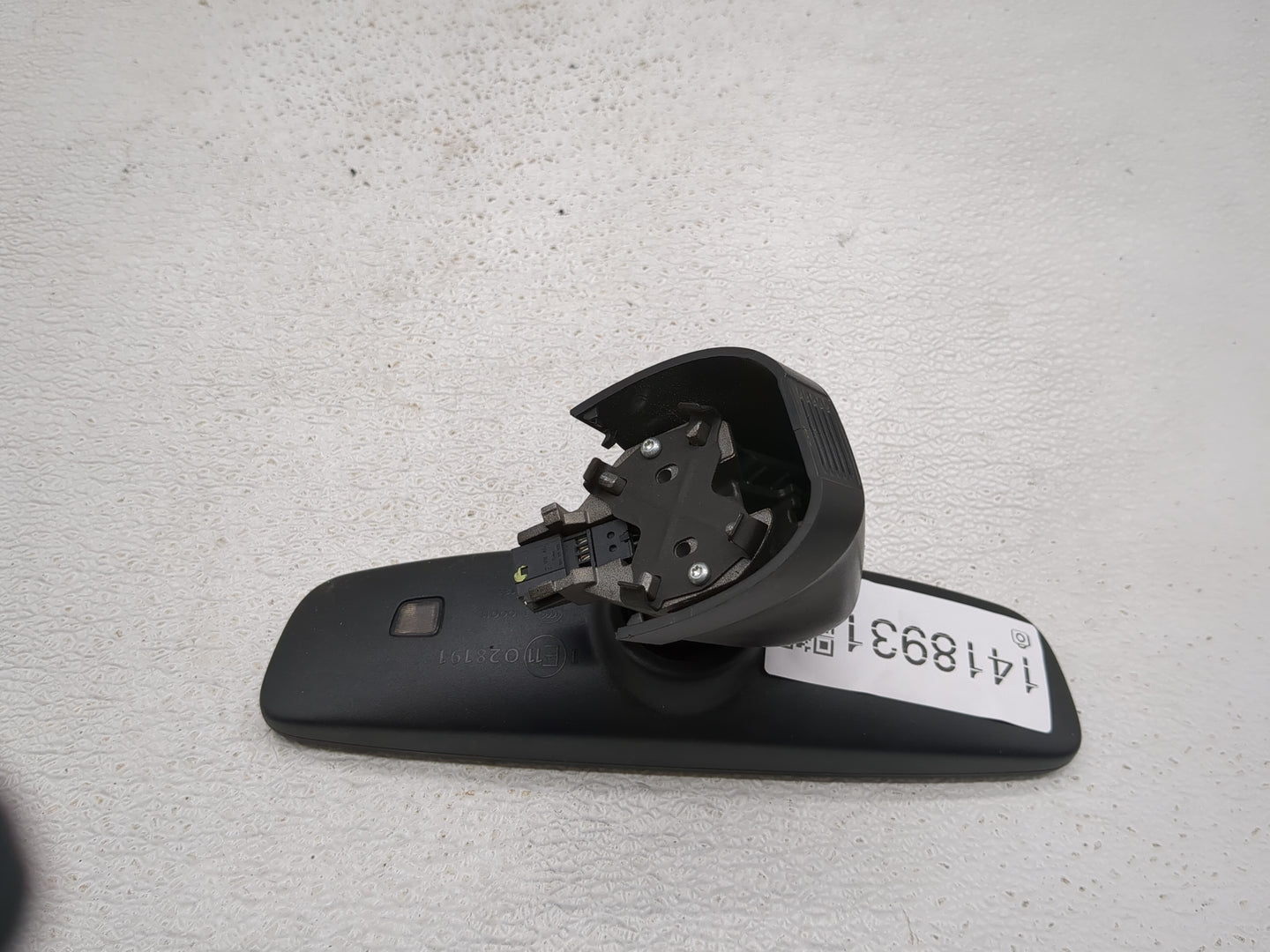 2017 Volkswagen Transporter Interior Rear View Mirror Replacement OEM P/N:E11028191 Fits OEM Used Auto Parts - Oemusedautopa