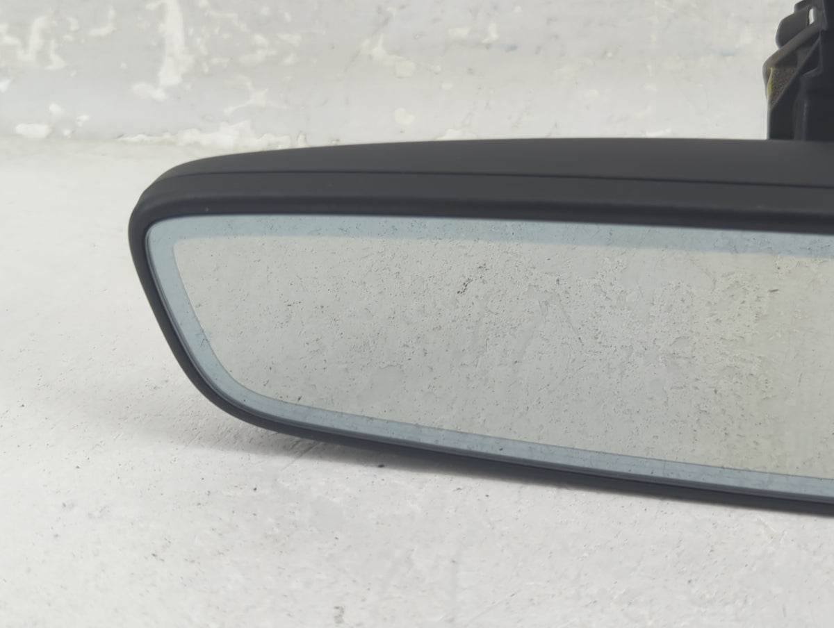 2017 Volkswagen Transporter Interior Rear View Mirror Replacement OEM P/N:I100011 E11028191 Fits OEM Used Auto Parts - Oemus