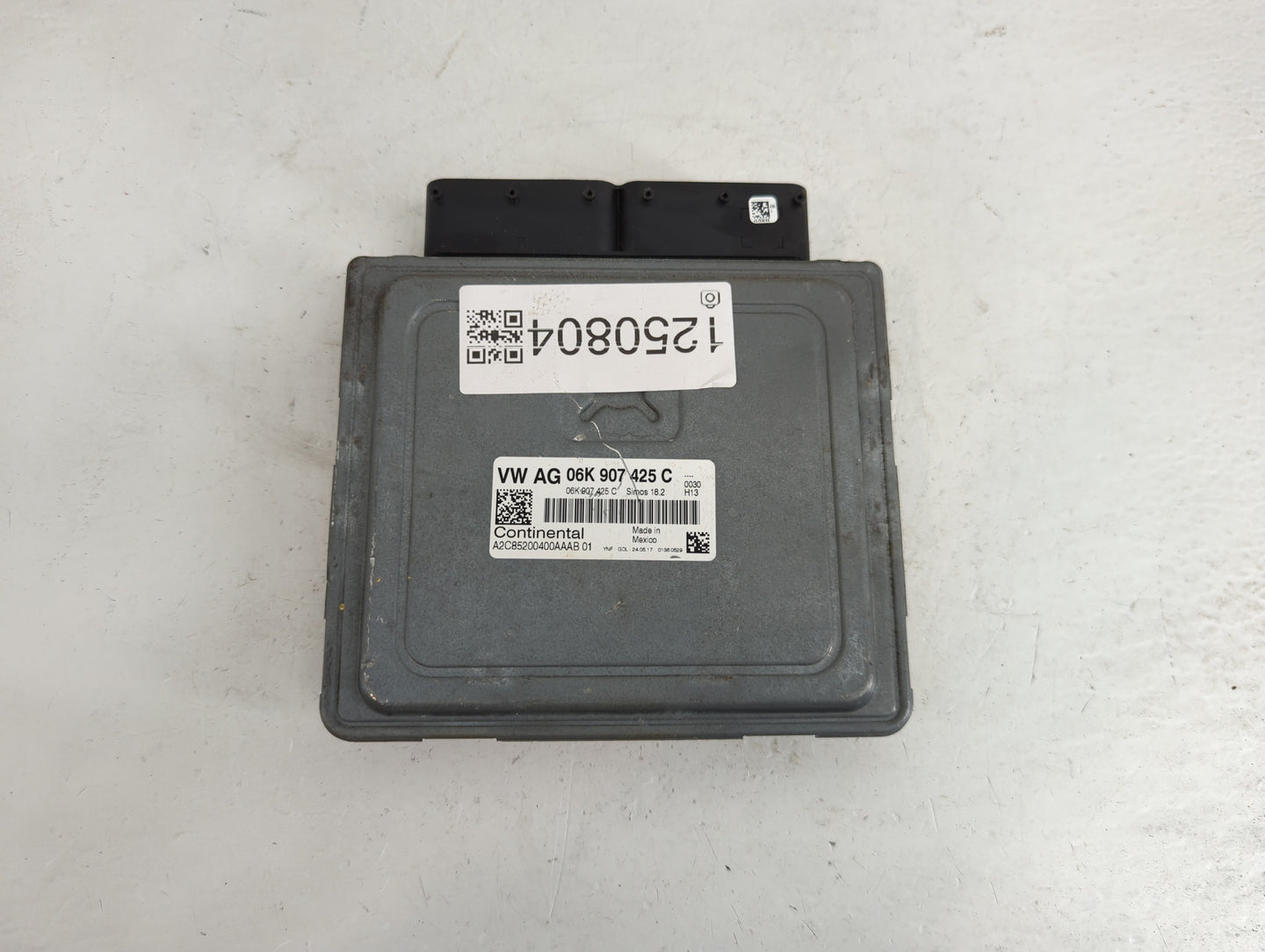 2017 Volkswagen Passat Passat PCM Engine Control Computer ECU ECM PCU OEM P/N:06K 907 425 C Fits OEM Used Auto Parts - Oemus