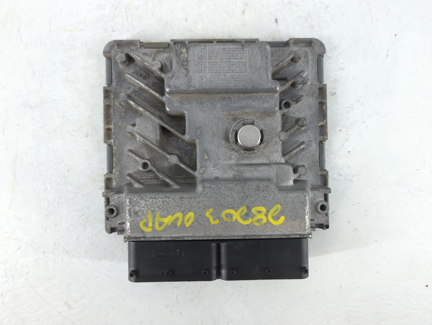2017 Volkswagen Passat Passat PCM Engine Control Computer ECU ECM PCU OEM P/N:06K 907 425 C Fits OEM Used Auto Parts - Oemus