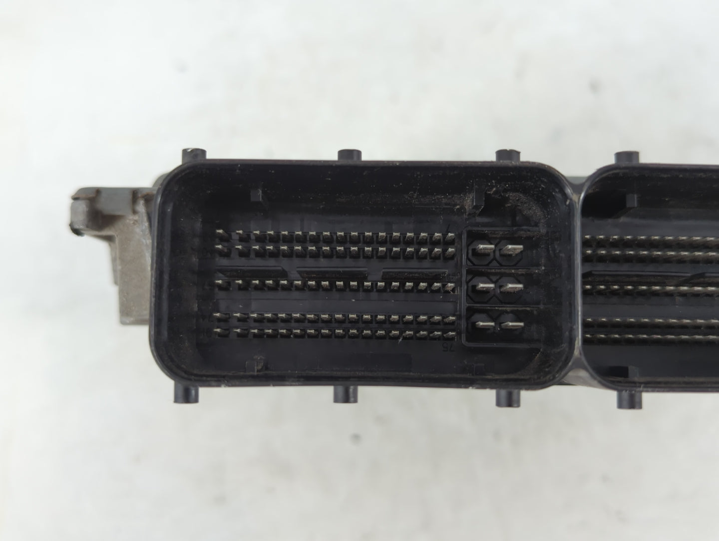 2017 Volkswagen Passat Passat PCM Engine Control Computer ECU ECM PCU OEM P/N:06K 907 425 C Fits OEM Used Auto Parts - Oemus