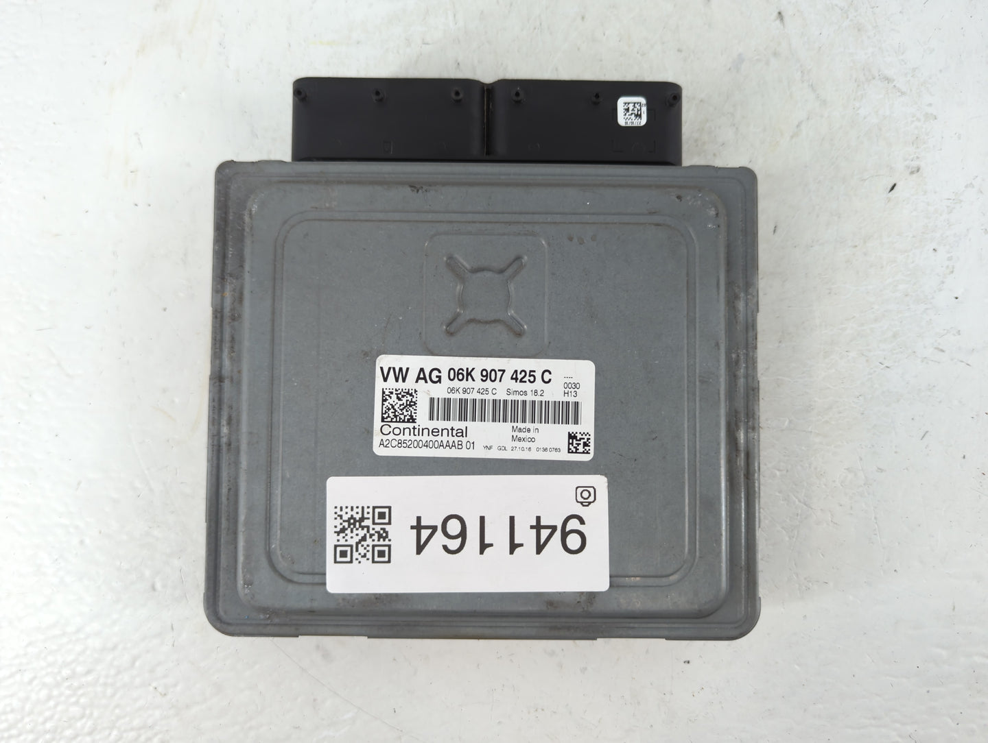 2017 Volkswagen Passat Passat PCM Engine Control Computer ECU ECM PCU OEM P/N:06K 907 425 C Fits OEM Used Auto Parts - Oemus