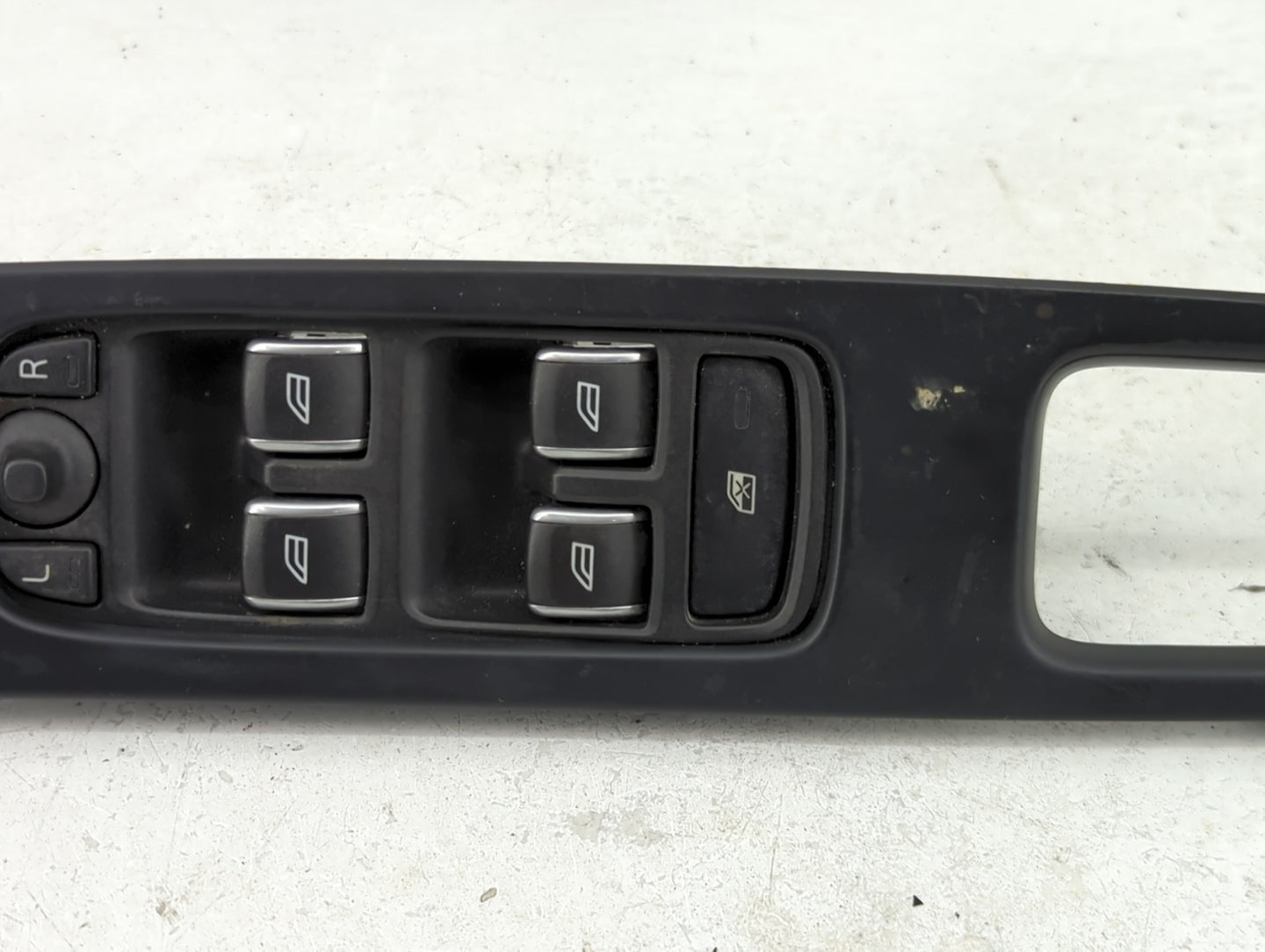 2014-2018 Volvo S60 Master Power Window Switch Replacement Driver Side Left P/N:HW01 SWEA01 31415674 Fits OEM Used Auto Part
