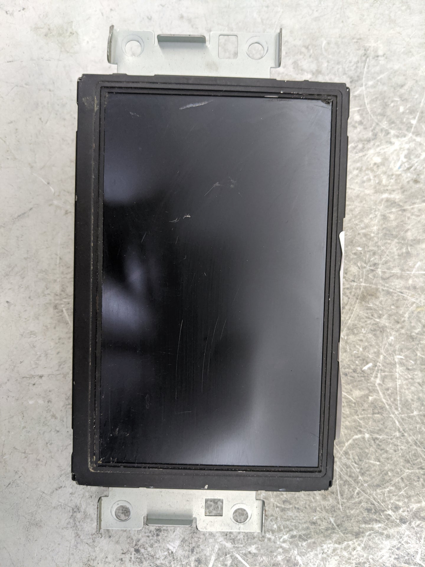 2015-2018 Volvo S60 Information Display Screen 1468987 - Oemusedautoparts1.com