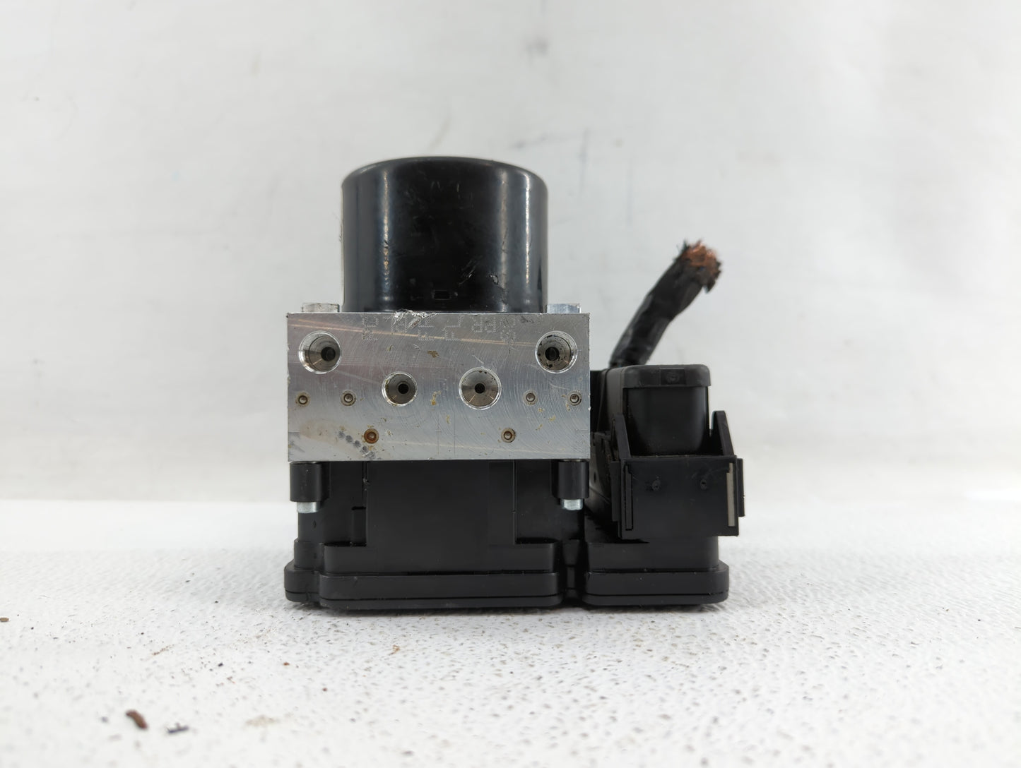 2015-2018 Volvo S60 ABS Pump Control Module Replacement P/N:P31423348 P31400544 Fits Fits 2015 2016 2017 2018 OEM Used Auto 