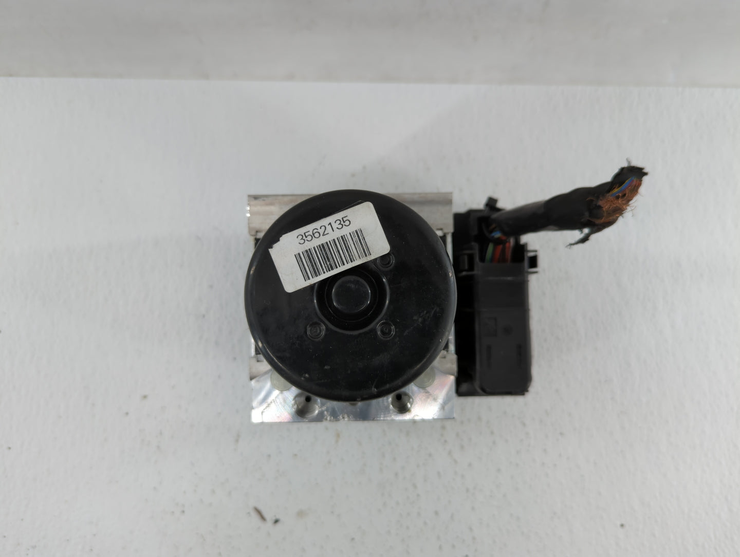 2015-2018 Volvo S60 ABS Pump Control Module Replacement P/N:P31423348 P31400544 Fits Fits 2015 2016 2017 2018 OEM Used Auto 