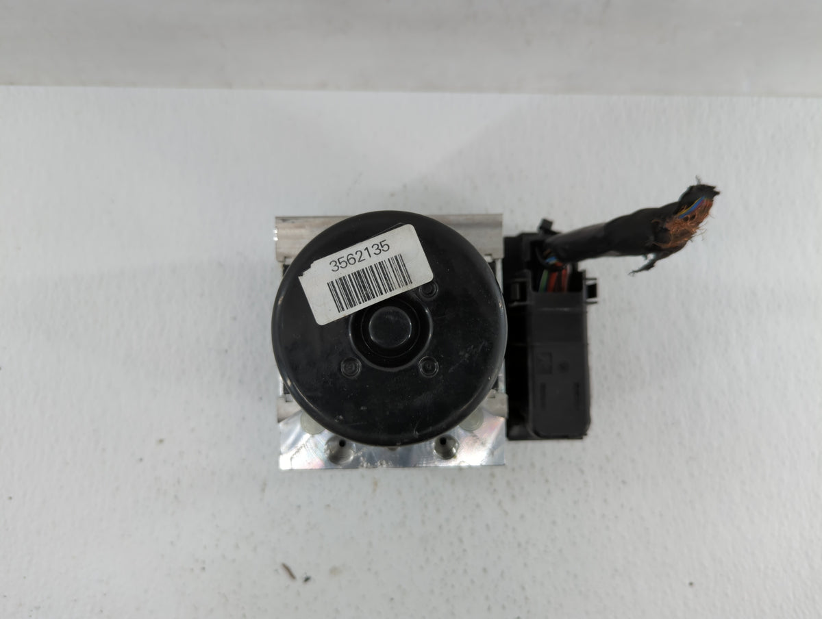 2015-2018 Volvo S60 Anti-Lock Brake ABS Pump Module Actuator OEM P/N:P31423348 P31400544 Fits Fits 2015 2016 2017 2018 OEM U