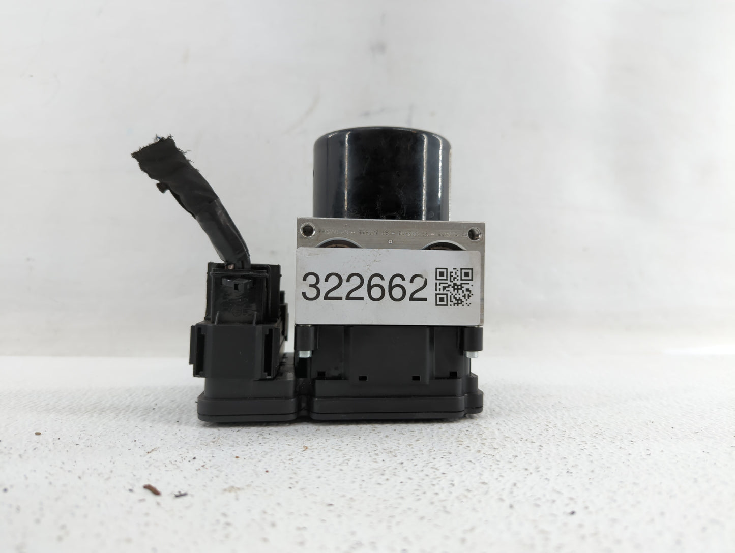 2015-2018 Volvo S60 ABS Pump Control Module Replacement P/N:P31423348 P31400544 Fits Fits 2015 2016 2017 2018 OEM Used Auto 