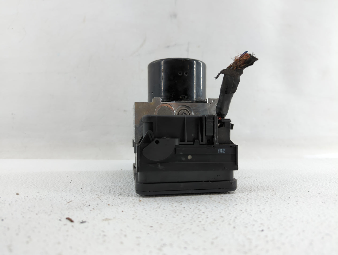 2015-2018 Volvo S60 ABS Pump Control Module Replacement P/N:P31423348 P31400544 Fits Fits 2015 2016 2017 2018 OEM Used Auto 