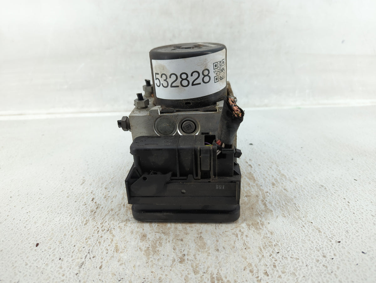 2015-2018 Volvo S60 Anti-Lock Brake ABS Pump Module Actuator OEM P/N:P31423348 P31400544 Fits Fits 2015 2016 2017 2018 OEM U