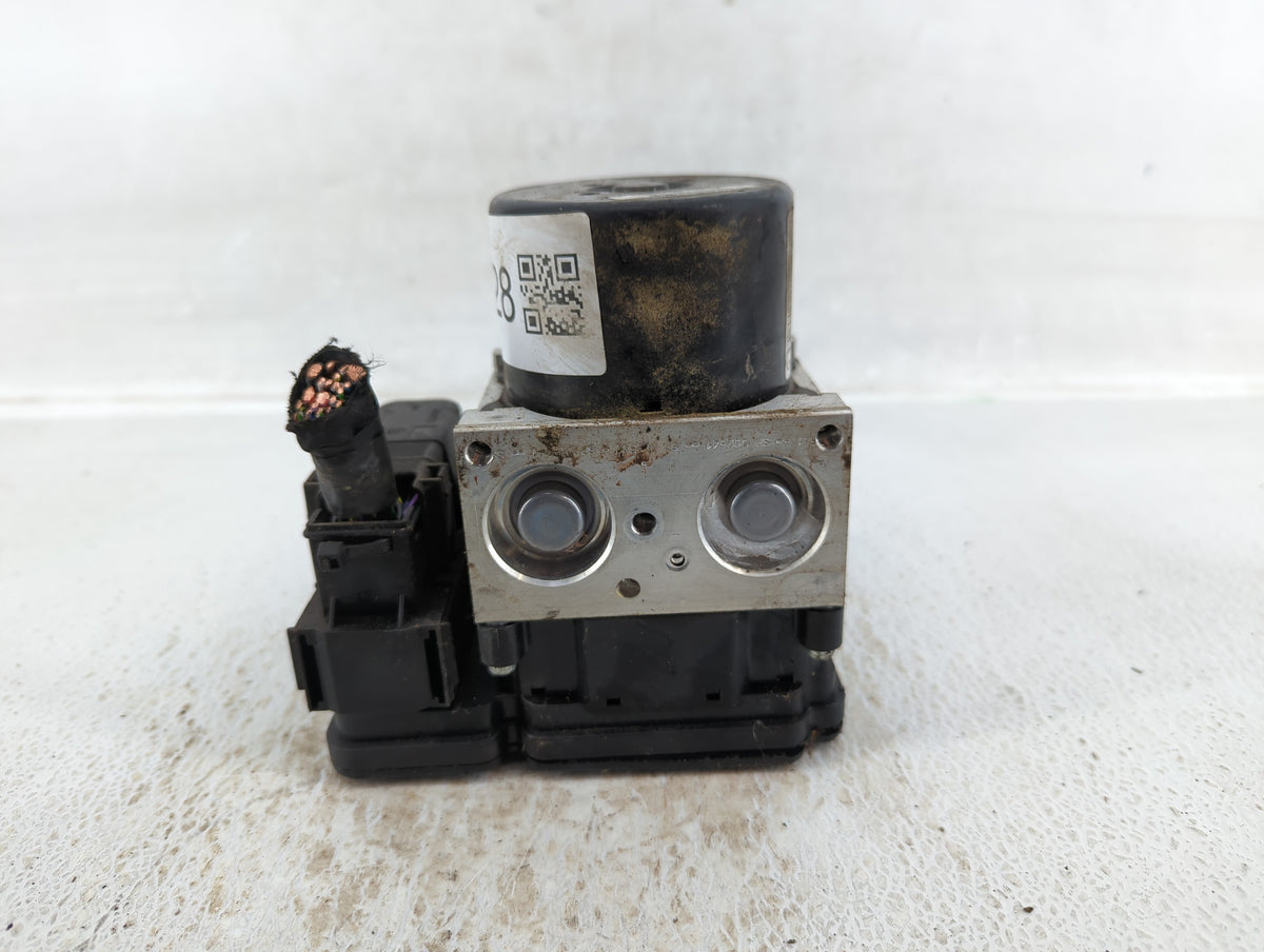 2015-2018 Volvo S60 Anti-Lock Brake ABS Pump Module Actuator OEM P/N:P31423348 P31400544 Fits Fits 2015 2016 2017 2018 OEM U