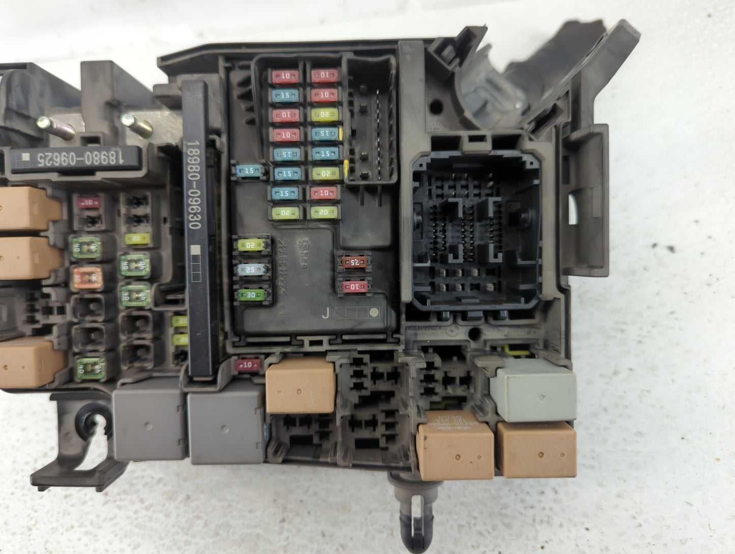 2014-2018 Volvo S60 Fusebox Fuse Box Panel Relay Module P/N:1712150935 Fits Fits 2012 2014 2015 2016 2017 2018 OEM Used Auto