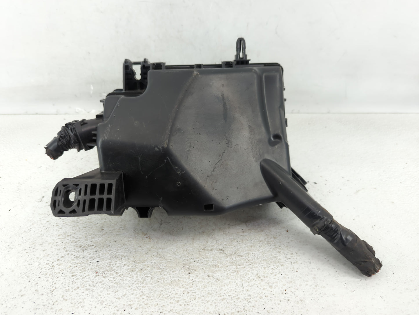 2014-2018 Volvo S60 Fusebox Fuse Box Panel Relay Module P/N:1712150935 Fits Fits 2012 2014 2015 2016 2017 2018 OEM Used Auto