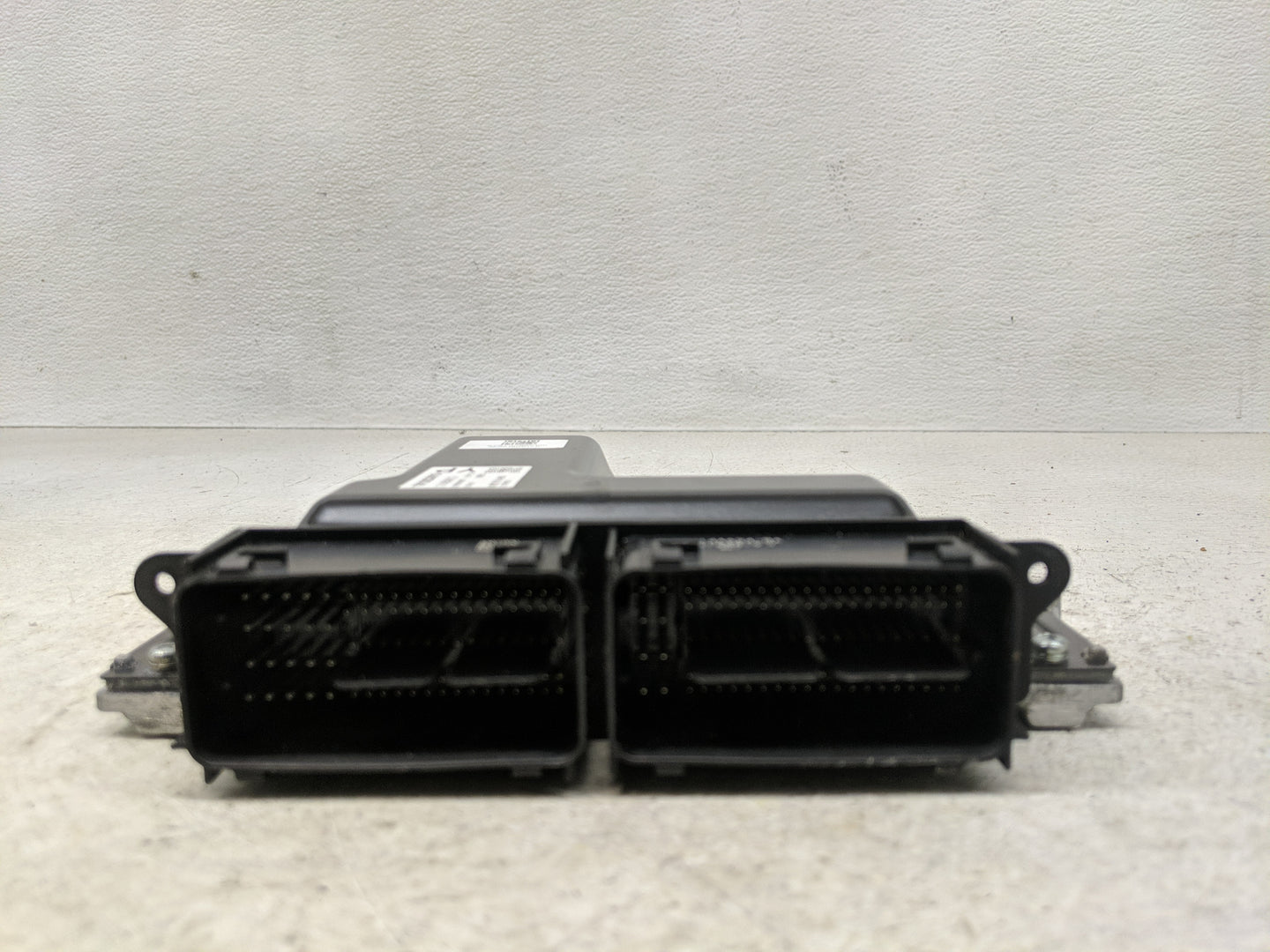 2017-2020 Volvo S90 PCM Engine Control Computer ECU ECM PCU OEM P/N:31459913 Fits Fits 2017 2018 2019 2020 2021 OEM Used Aut