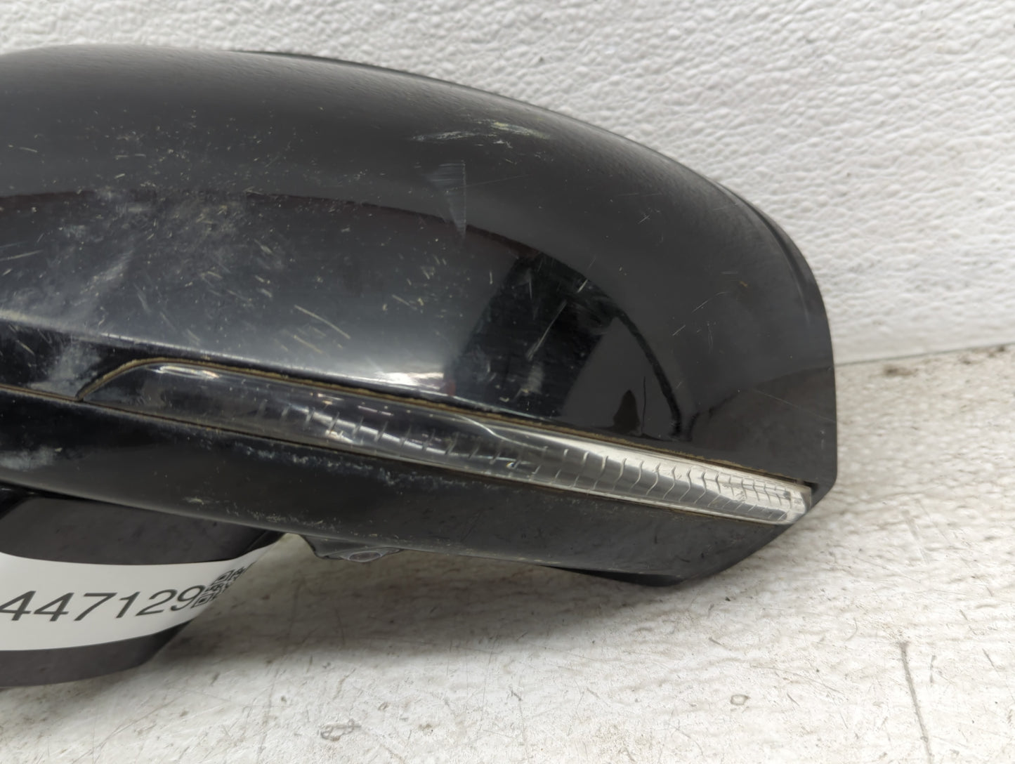 2017-2020 Volvo S90 Driver Side View Mirror - Left Door Mirror OEM Used - Oemusedautoparts1.com
