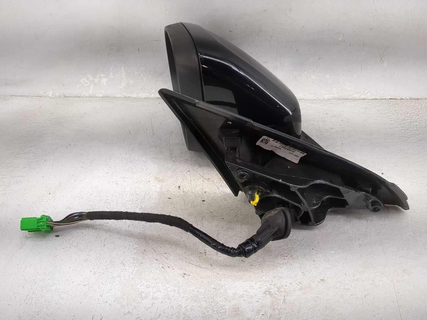2013-2018 Volvo V60 Driver Side View Mirror - Left Door Mirror OEM Used - Oemusedautoparts1.com