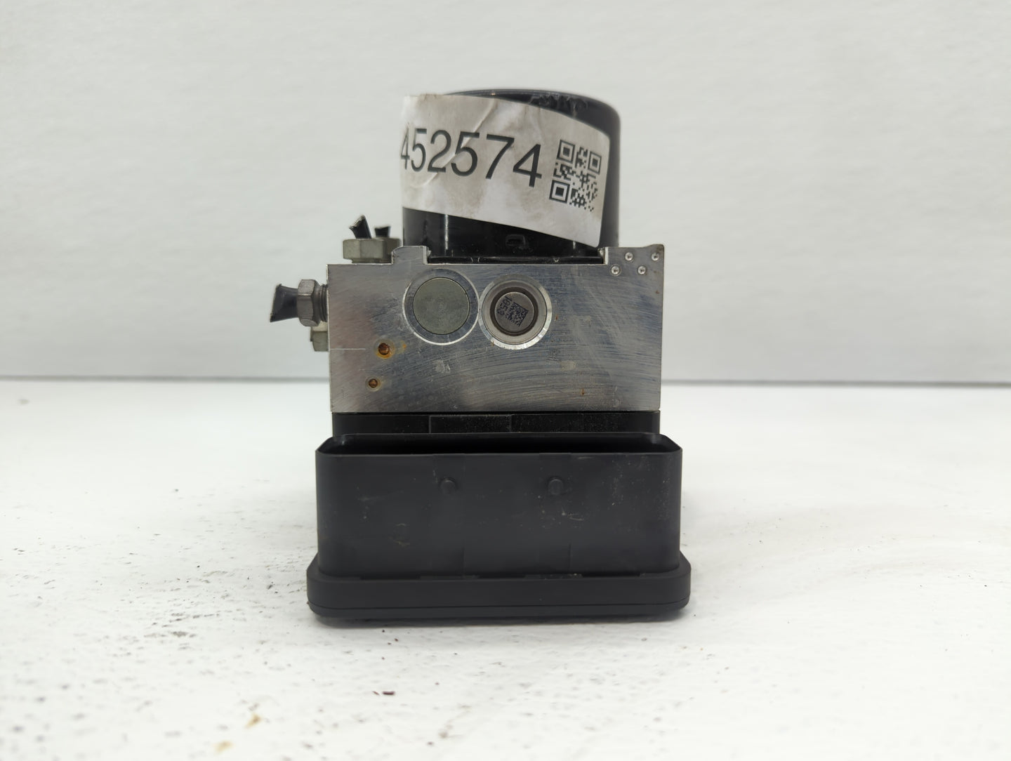 2015-2018 Volvo V60 ABS Pump Control Module Replacement P/N:P31423348 P31400544 Fits Fits 2015 2016 2017 2018 OEM Used Auto 