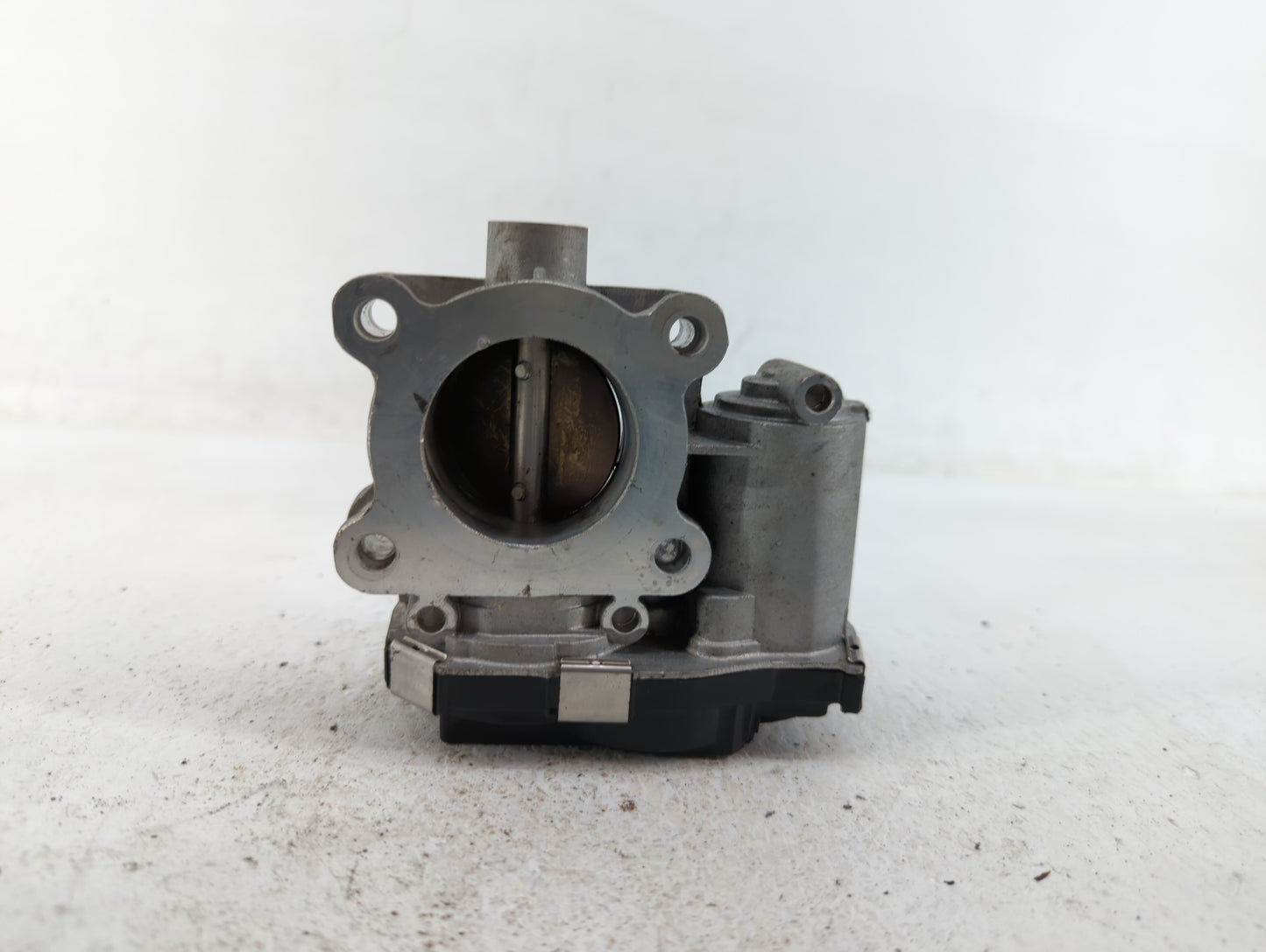 2015-2020 Volvo V60 Throttle Body P/N:1267 3014 Fits Fits 2015 2016 2017 2018 2019 2020 2021 OEM Used Auto Parts - Oemusedau