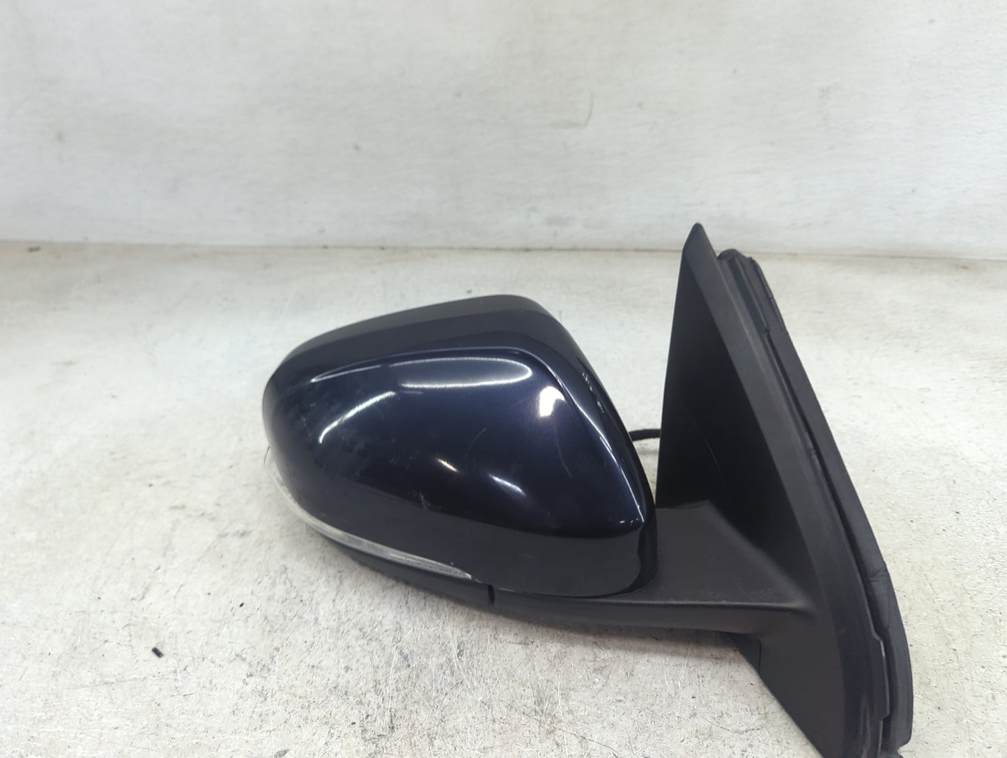2013-2018 Volvo V60 Passenger Side View Mirror - Right Door Mirror OEM Used - Oemusedautoparts1.com