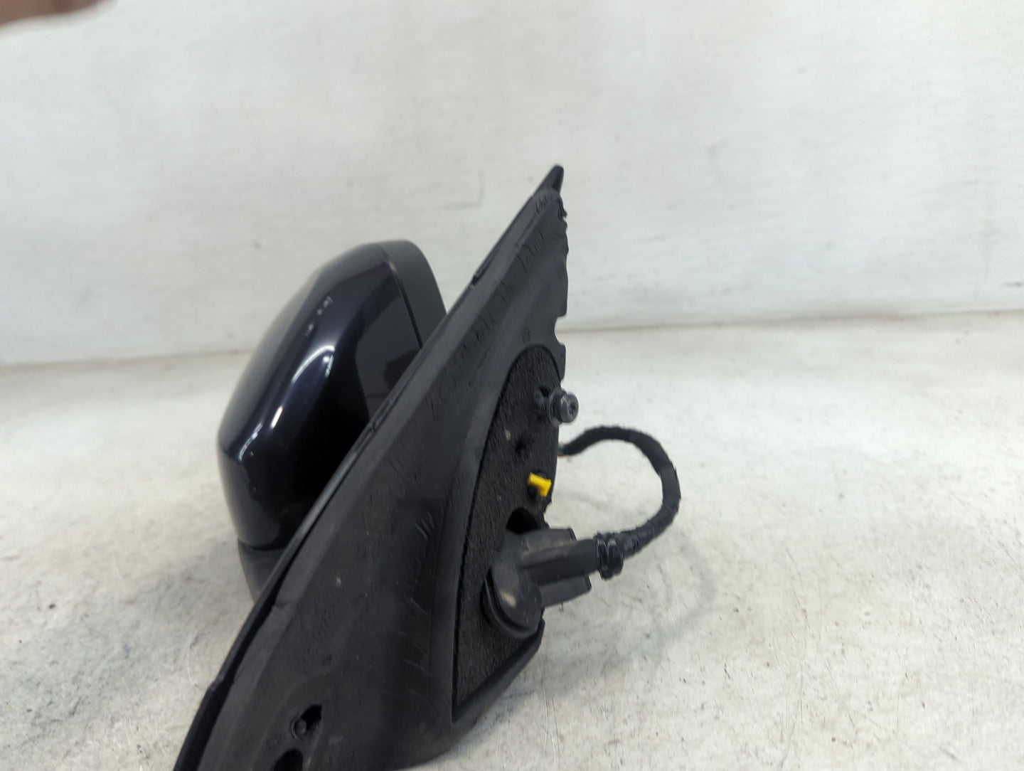 2013-2018 Volvo V60 Passenger Side View Mirror - Right Door Mirror OEM Used - Oemusedautoparts1.com