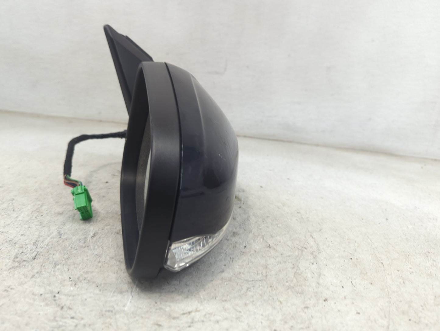 2013-2018 Volvo V60 Passenger Side View Mirror - Right Door Mirror OEM Used - Oemusedautoparts1.com
