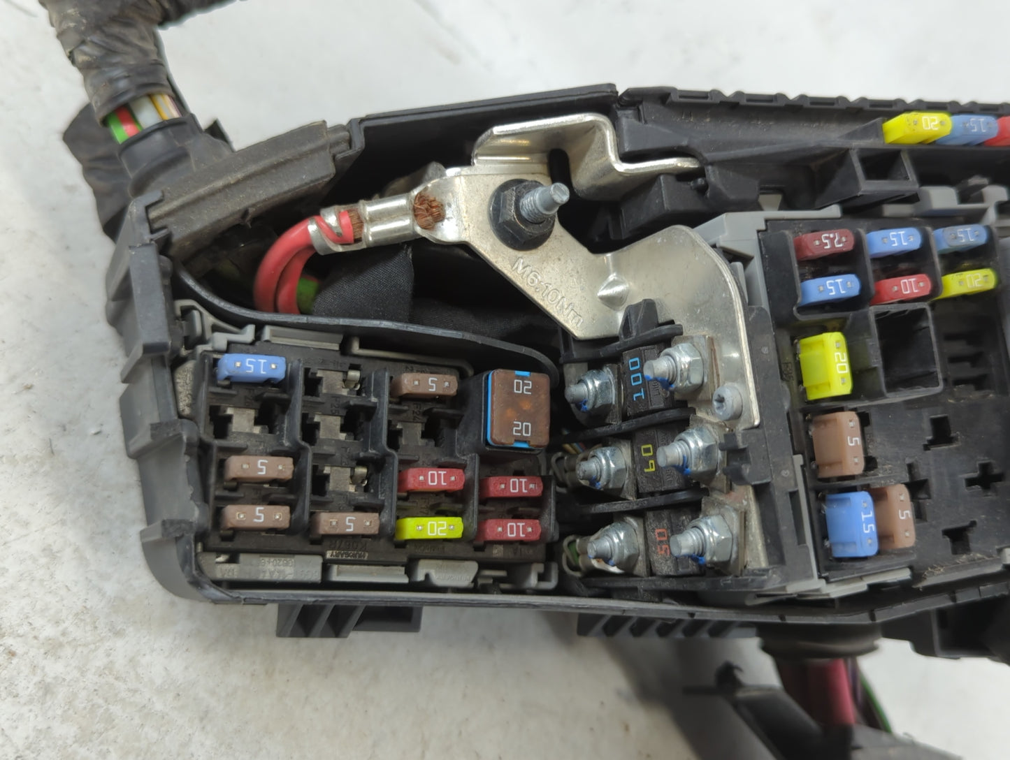 2015-2018 Volvo V60 Fusebox Fuse Box Panel Relay Module P/N:6G9T-14A076-MB Fits Fits 2012 2014 2015 2016 2017 2018 OEM Used 