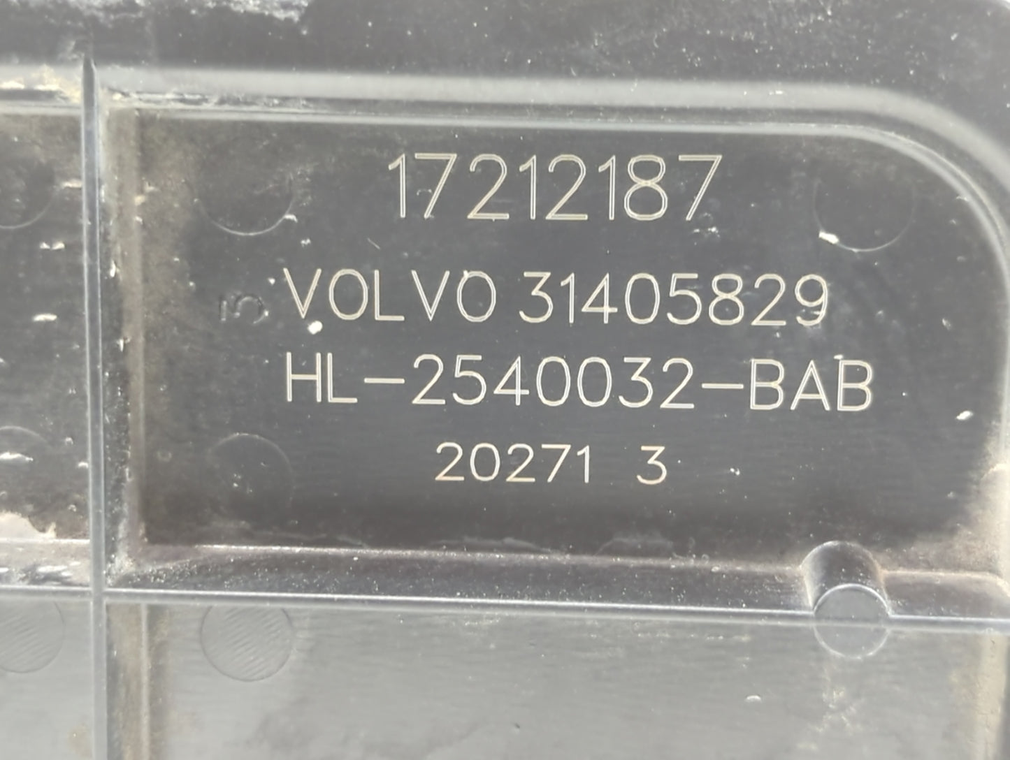 2017 Volvo Xc60 Fuel Vapor Charcoal Canister - Oemusedautoparts1.com