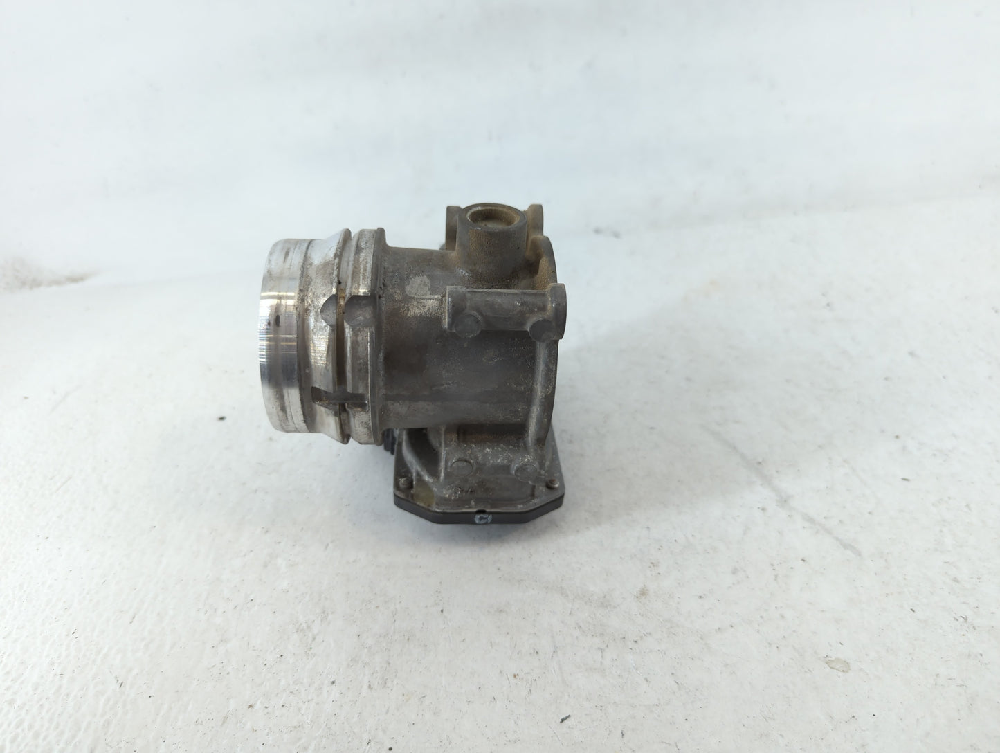 2015-2021 Volvo Xc60 Throttle Body P/N:78HL13-2510030-AAA Fits Fits 2015 2016 2017 2018 2019 2020 2021 OEM Used Auto Parts -