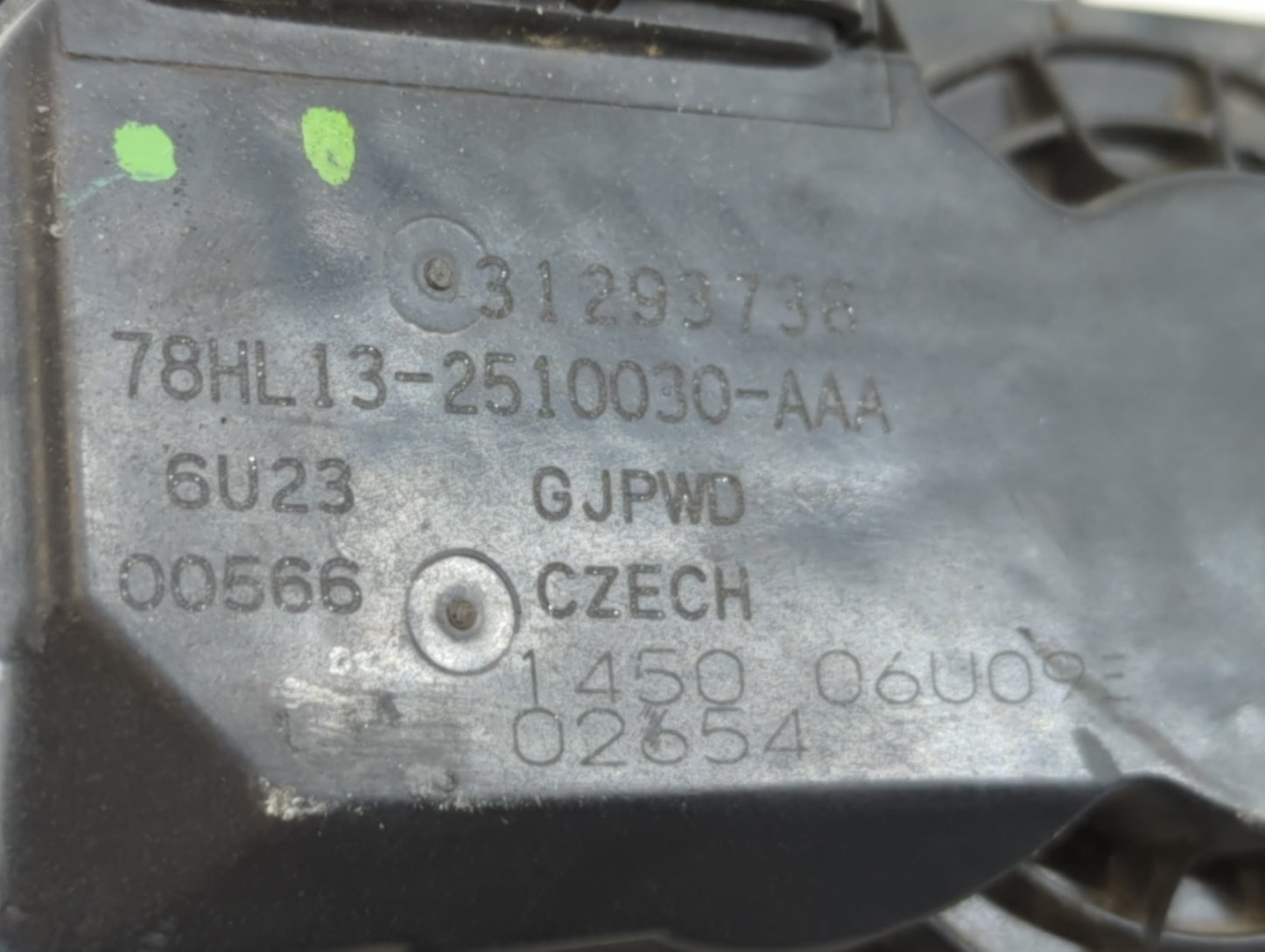 2015-2021 Volvo Xc60 Throttle Body P/N:78HL13-2510030-AAA Fits Fits 2015 2016 2017 2018 2019 2020 2021 OEM Used Auto Parts -