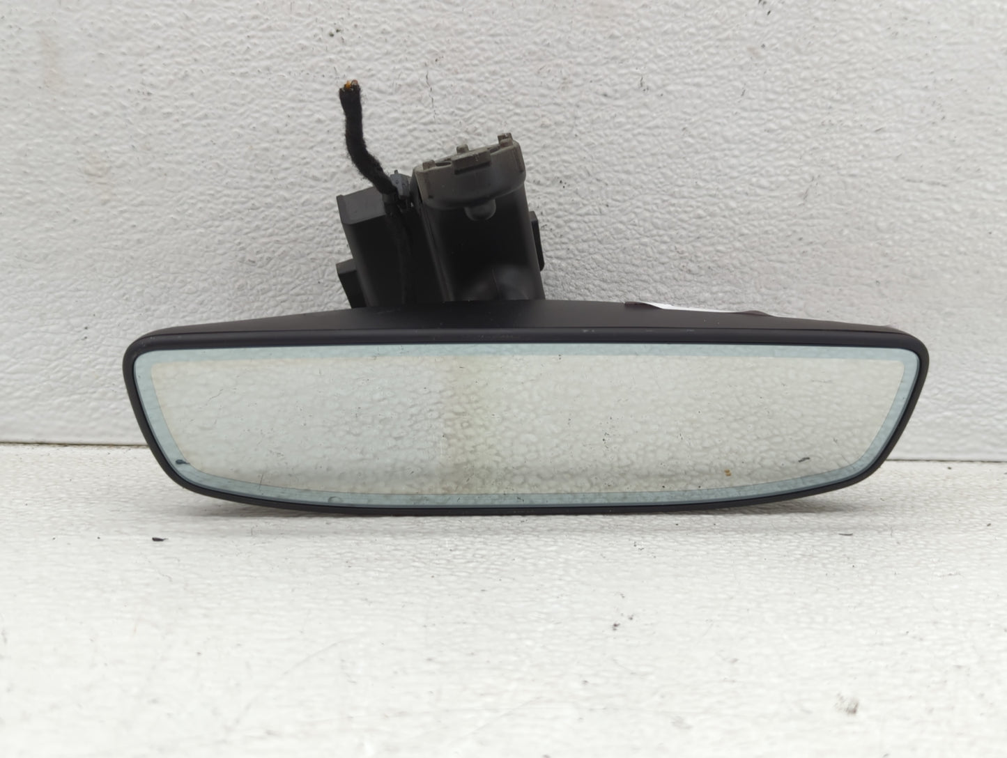 2010-2017 Volvo Xc60 Interior Rear View Mirror Replacement OEM P/N:E11038266 Fits OEM Used Auto Parts - Oemusedautoparts1.co