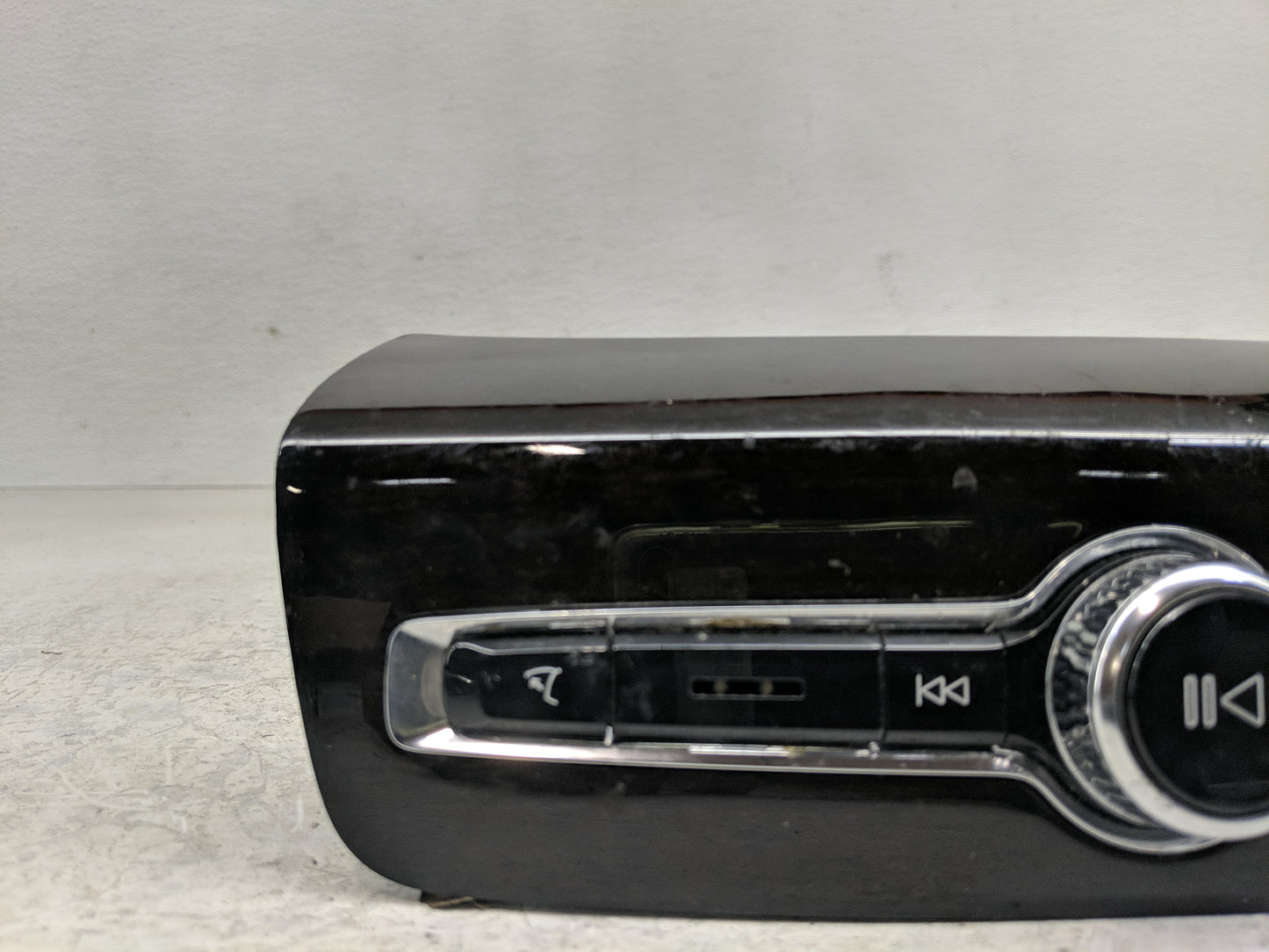 2017 Volvo Xc90 Radio Control Panel - Oemusedautoparts1.com