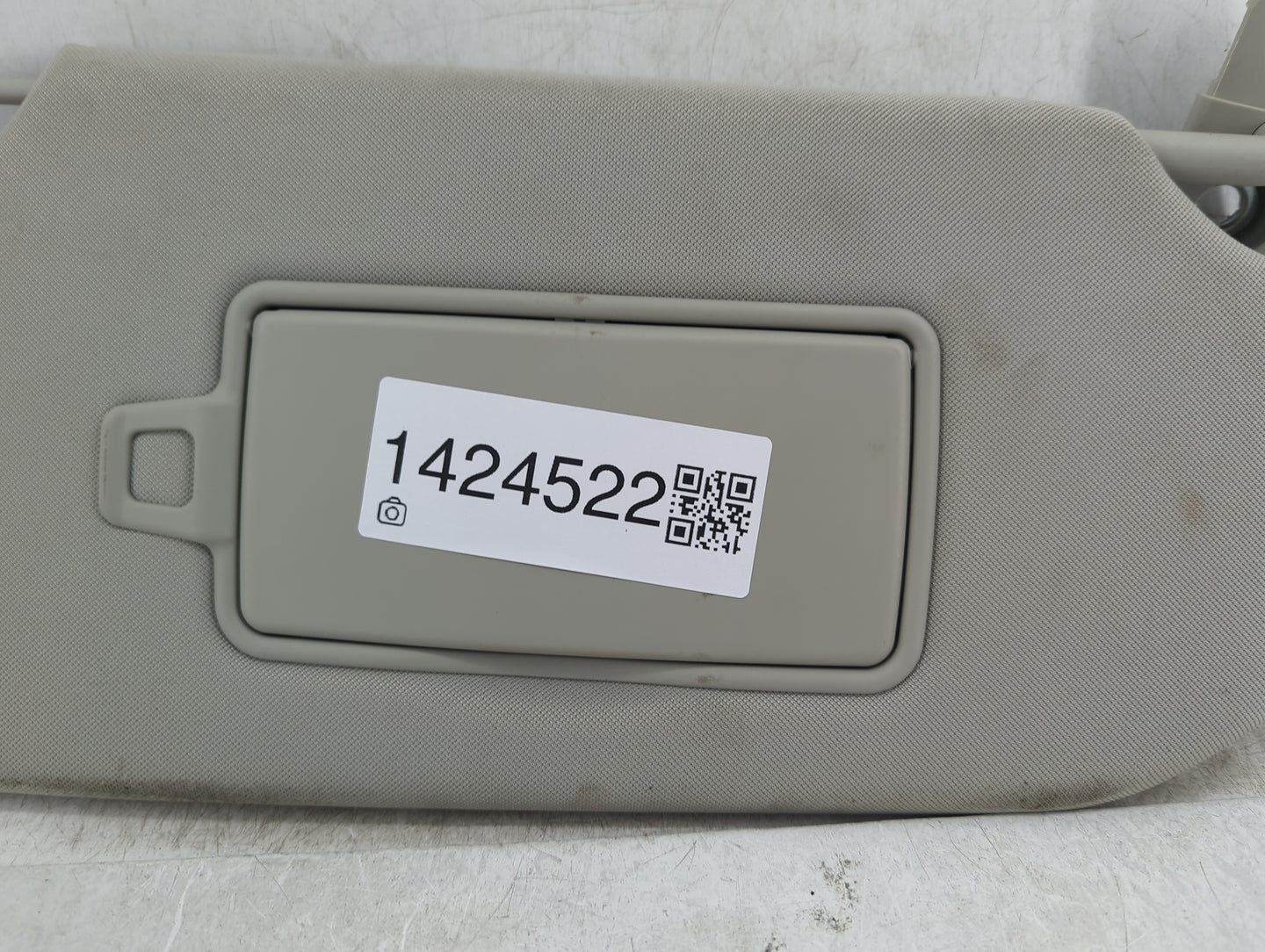 2016-2021 Volvo Xc90 Sun Visor Shade Replacement Passenger Right Mirror Fits Fits 2016 2017 2018 2019 2020 2021 OEM Used Aut