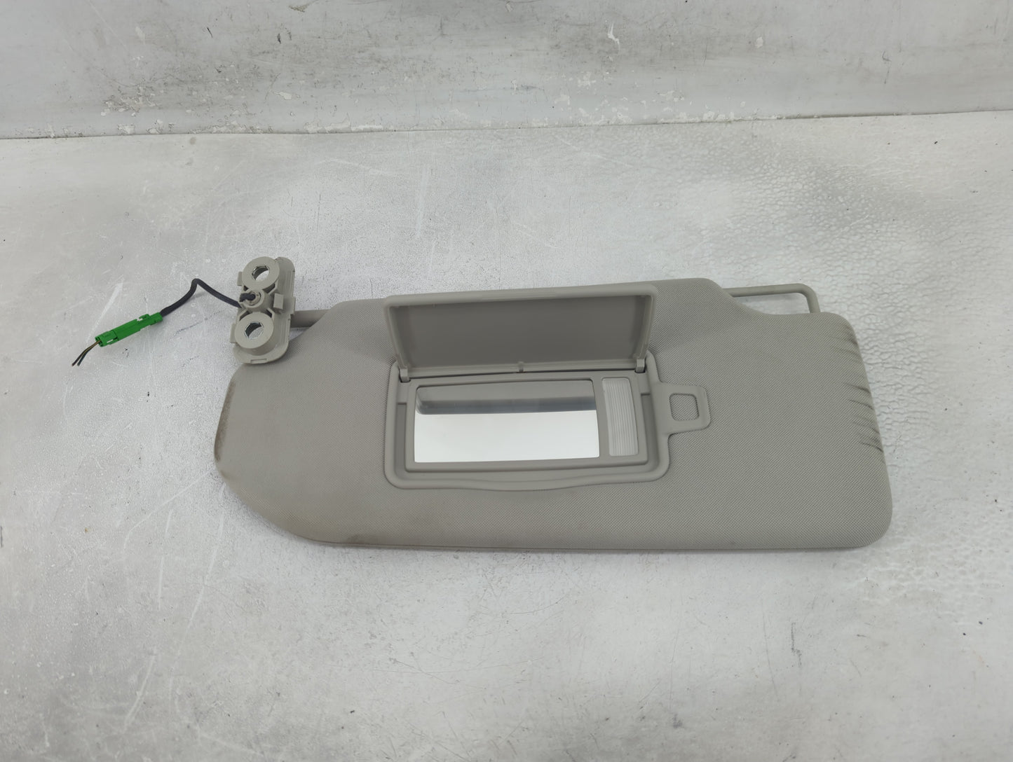 2016-2021 Volvo Xc90 Sun Visor Shade Replacement Driver Left Mirror Fits Fits 2016 2017 2018 2019 2020 2021 OEM Used Auto Pa