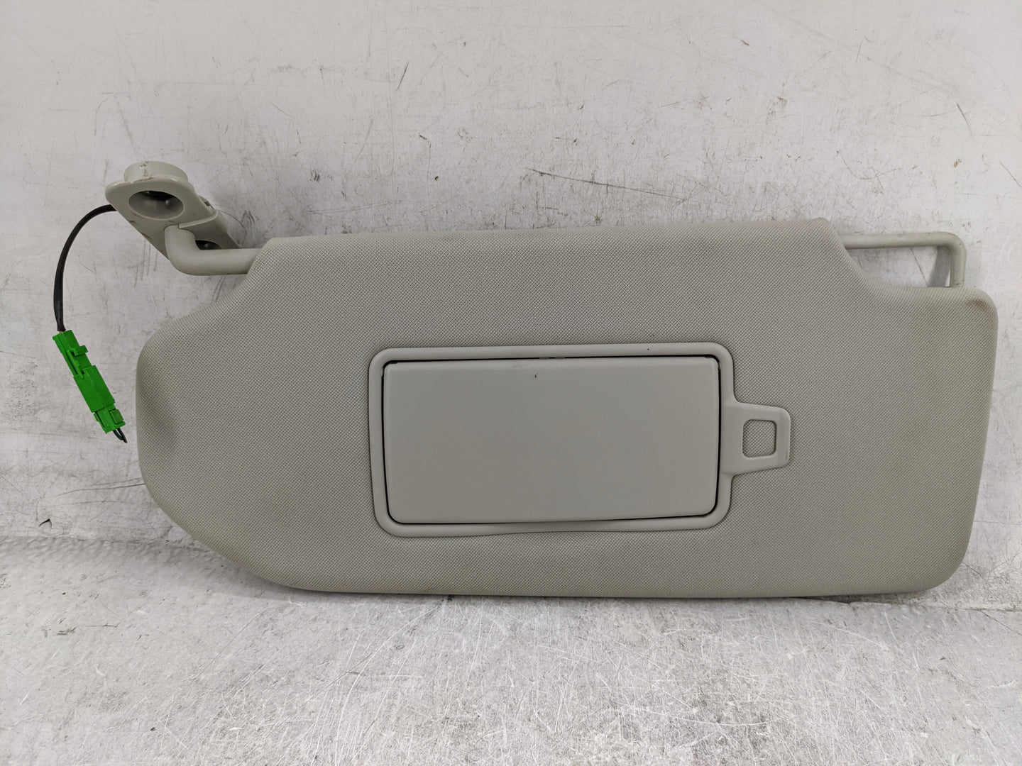 2016-2021 Volvo Xc90 Sun Visor Shade Replacement Driver Left Mirror Fits Fits 2016 2017 2018 2019 2020 2021 OEM Used Auto Pa