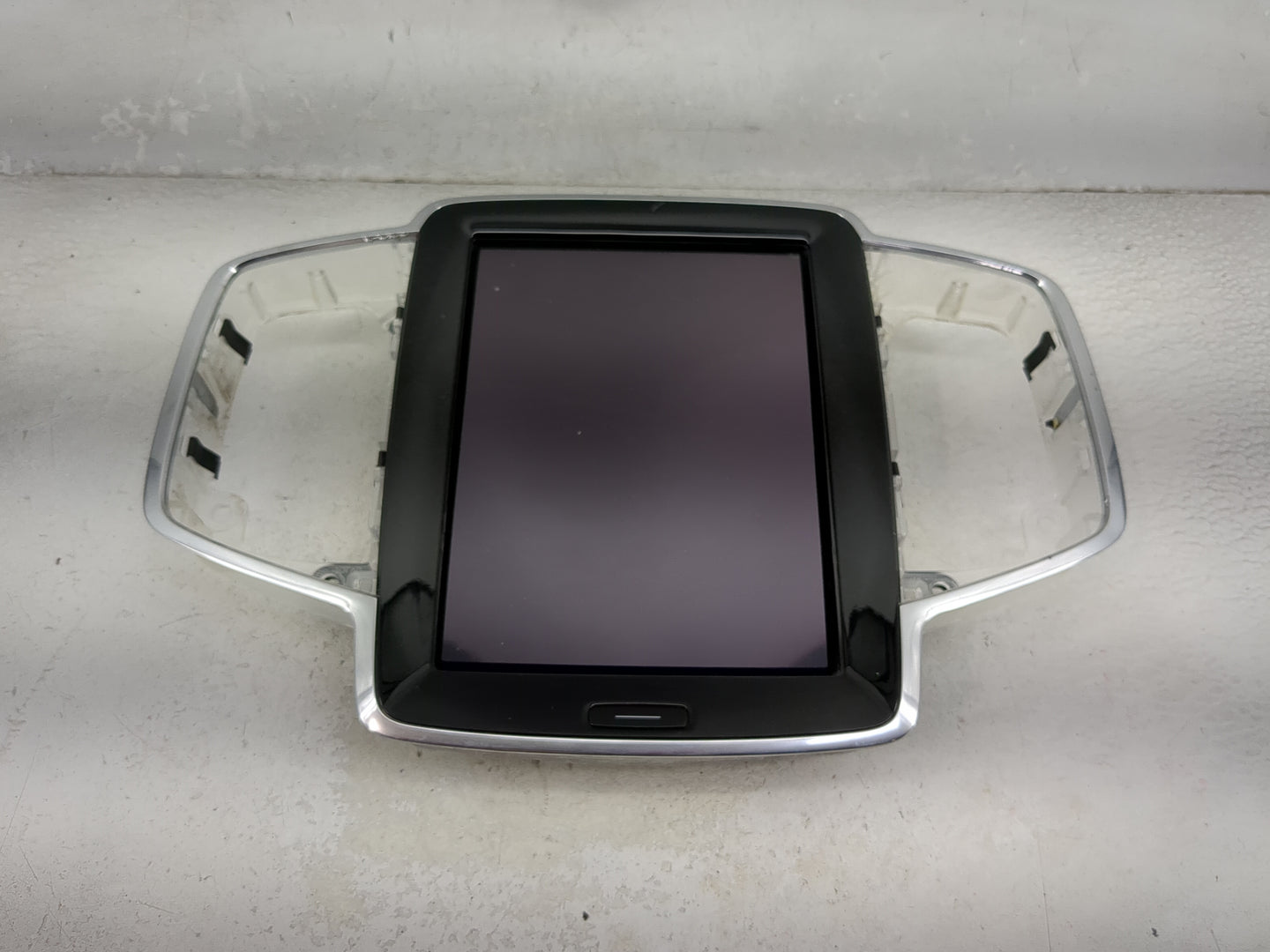 2016-2018 Volvo Xc90 Information Display Screen - Oemusedautoparts1.com