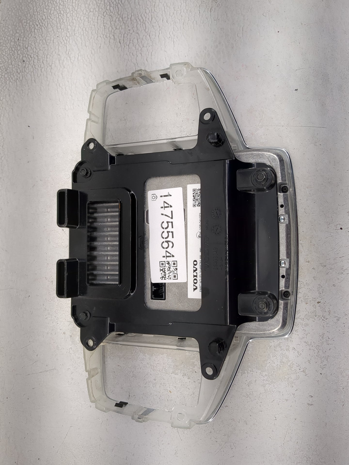 2016-2018 Volvo Xc90 Information Display Screen - Oemusedautoparts1.com