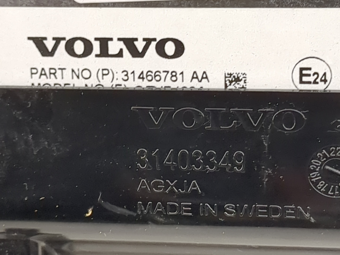 2016-2018 Volvo Xc90 Information Display Screen - Oemusedautoparts1.com