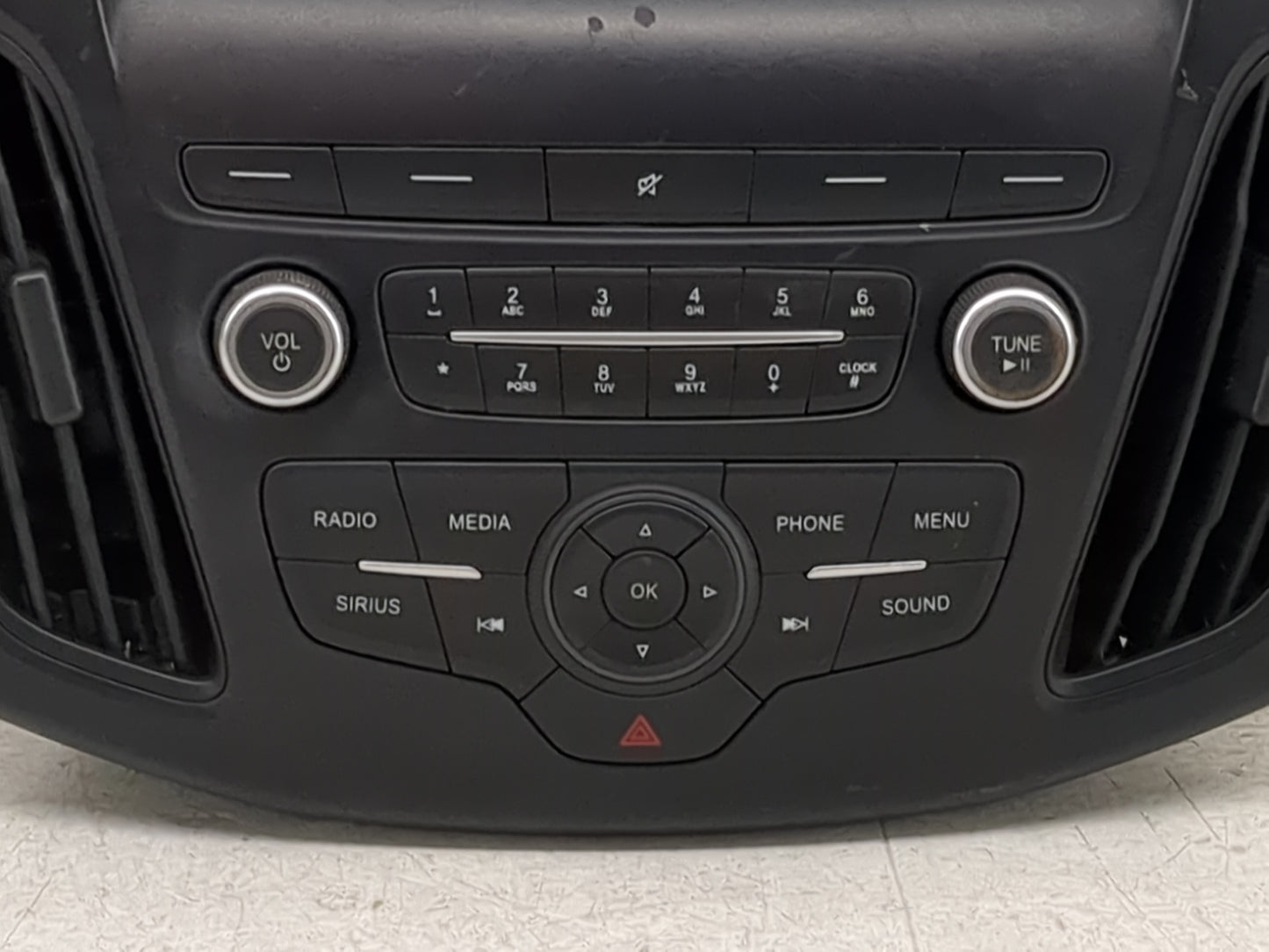 2015-2018 Ford Focus Radio Control Panel 1468433 - Oemusedautoparts1.com