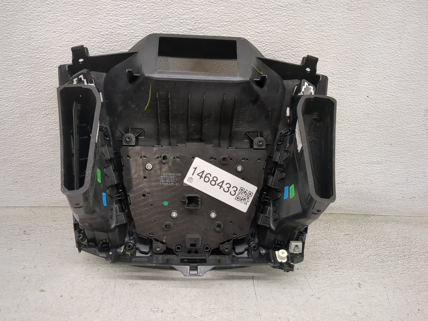 2015-2018 Ford Focus Radio Control Panel 1468433 - Oemusedautoparts1.com