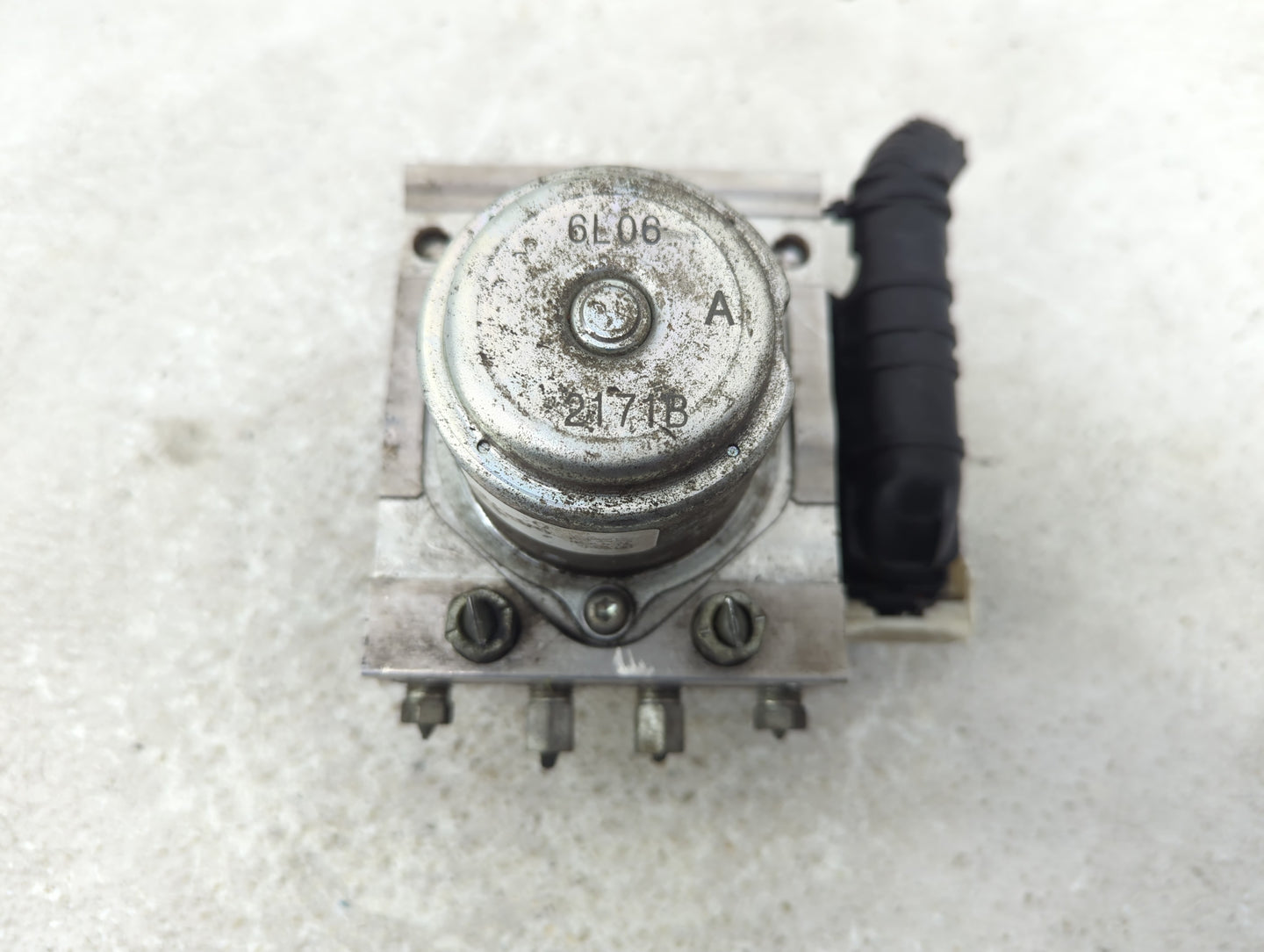 2016-2018 Acura Ilx ABS Pump Control Module Replacement P/N:6S14E-0306 TV9A0 TV9A1 Fits Fits 2016 2017 2018 OEM Used Auto Pa