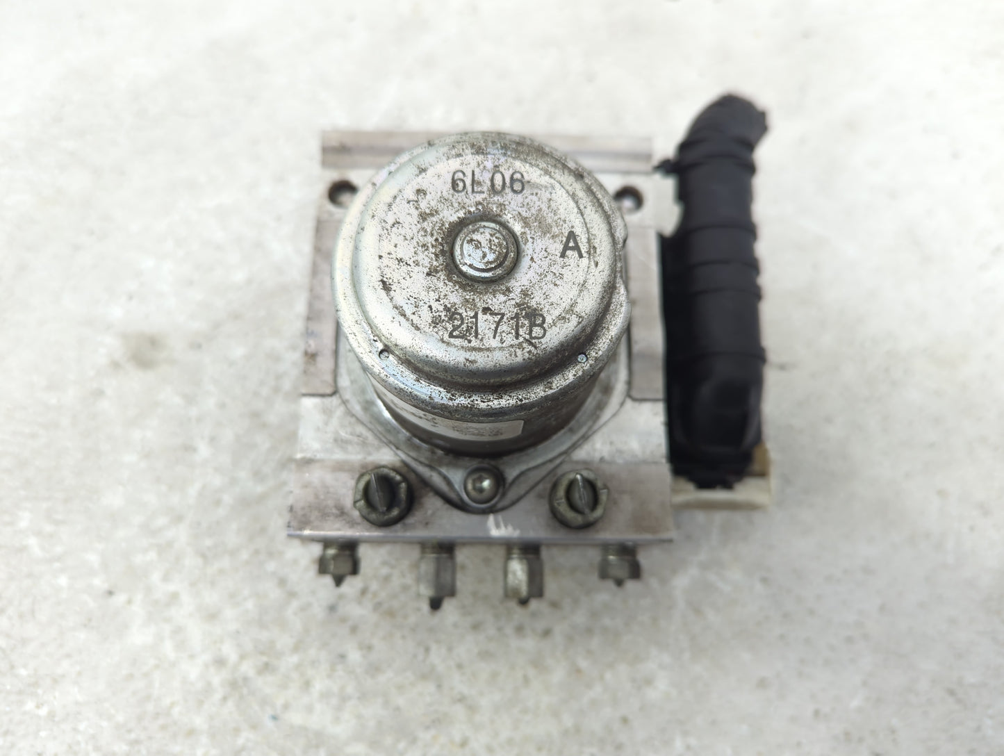 2016-2018 Acura Ilx ABS Pump Control Module Replacement P/N:6S14E-0306 TV9A0 TV9A1 Fits Fits 2016 2017 2018 OEM Used Auto Pa