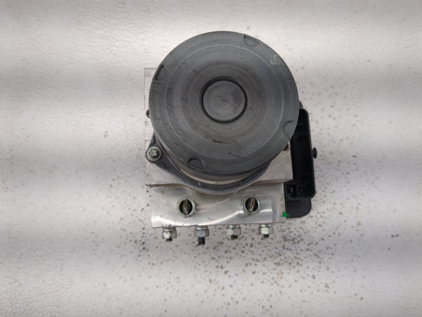 2017-2019 Acura Mdx ABS Pump Control Module Replacement Fits Fits 2017 2018 2019 OEM Used Auto Parts - Oemusedautoparts1.com