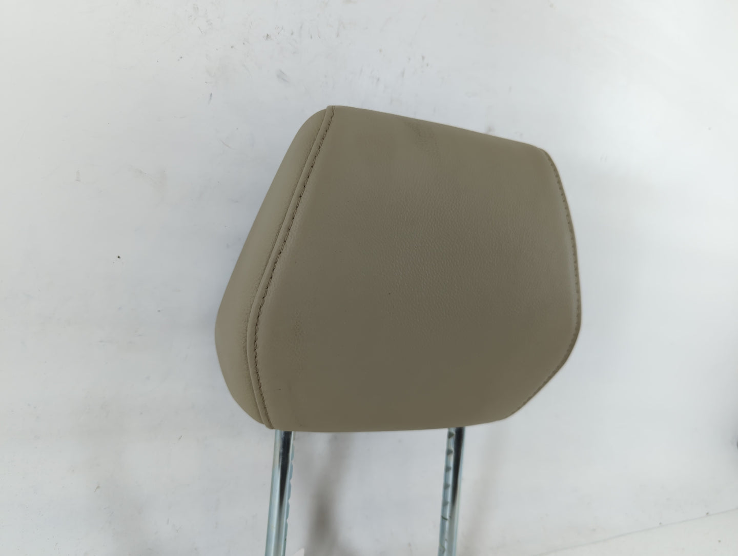 2014-2019 Acura Mdx Headrest Head Rest Front Driver Passenger Seat Fits Fits 2014 2015 2016 2017 2018 2019 OEM Used Auto Par