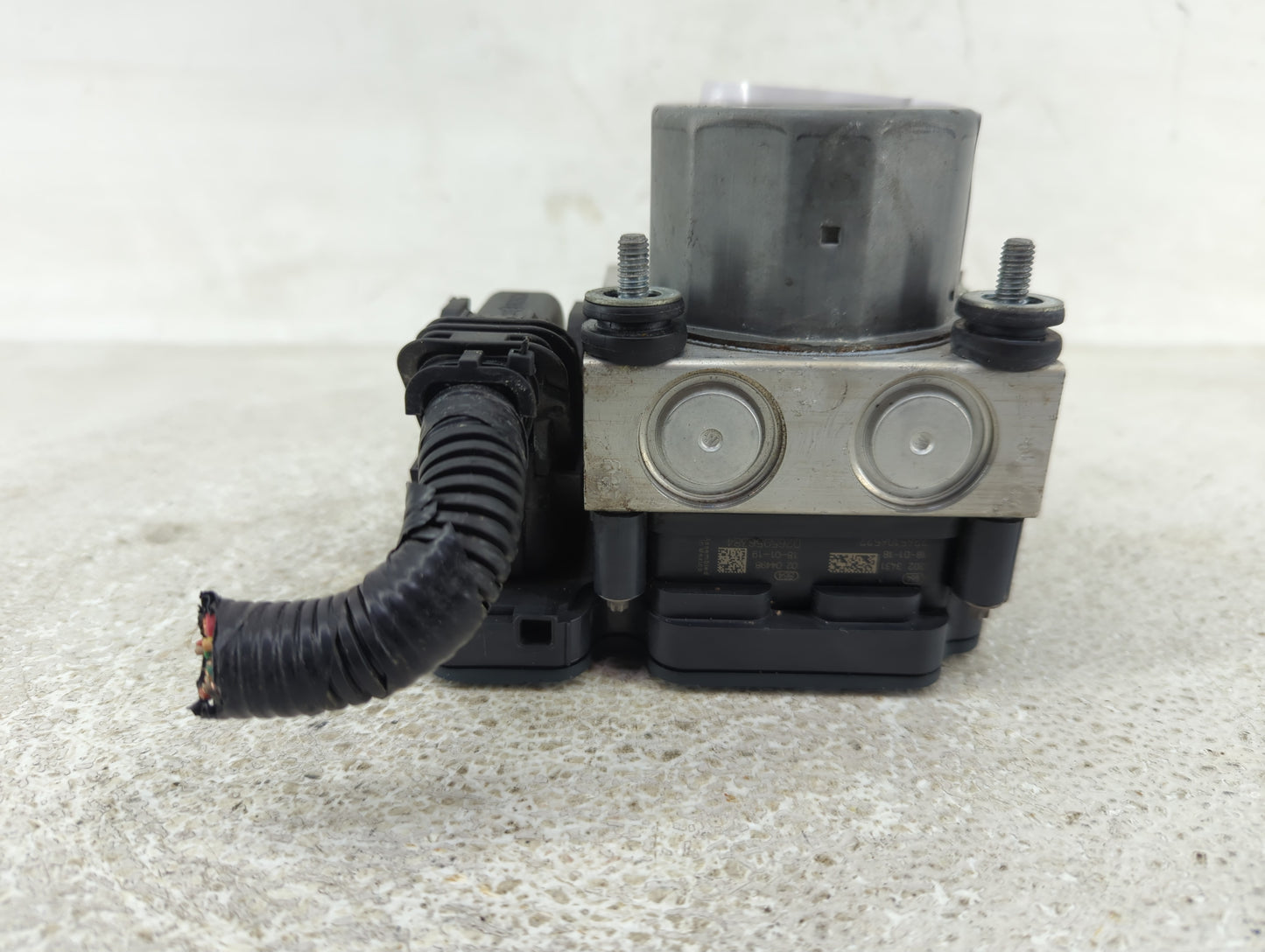 2016-2018 Acura Rdx ABS Pump Control Module Replacement P/N:57110-TX5-A120-M1 Fits Fits 2016 2017 2018 OEM Used Auto Parts -