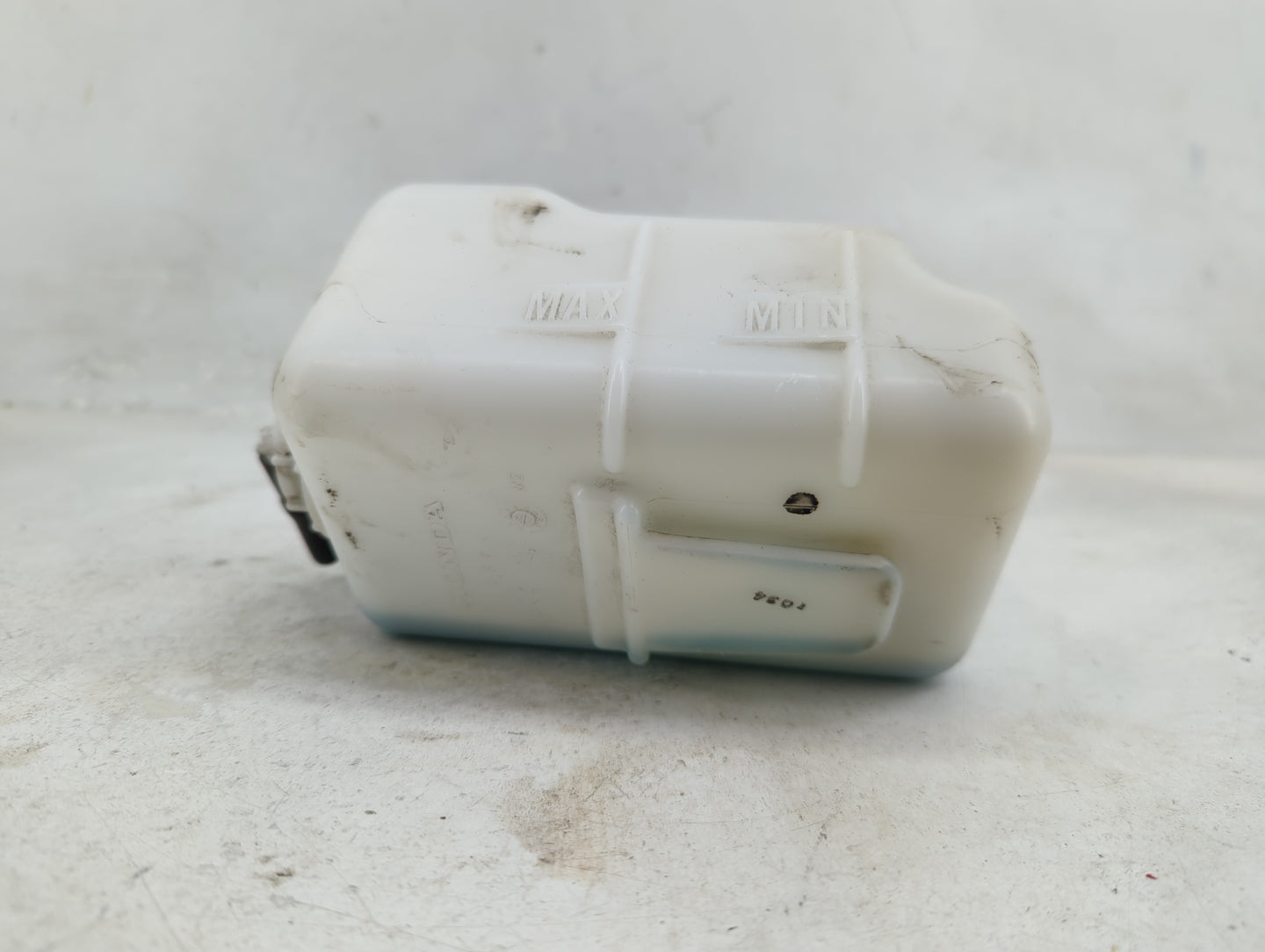 2013-2018 Acura Rdx Windshield Washer Fluid Reservoir Bottle Oem - Oemusedautoparts1.com