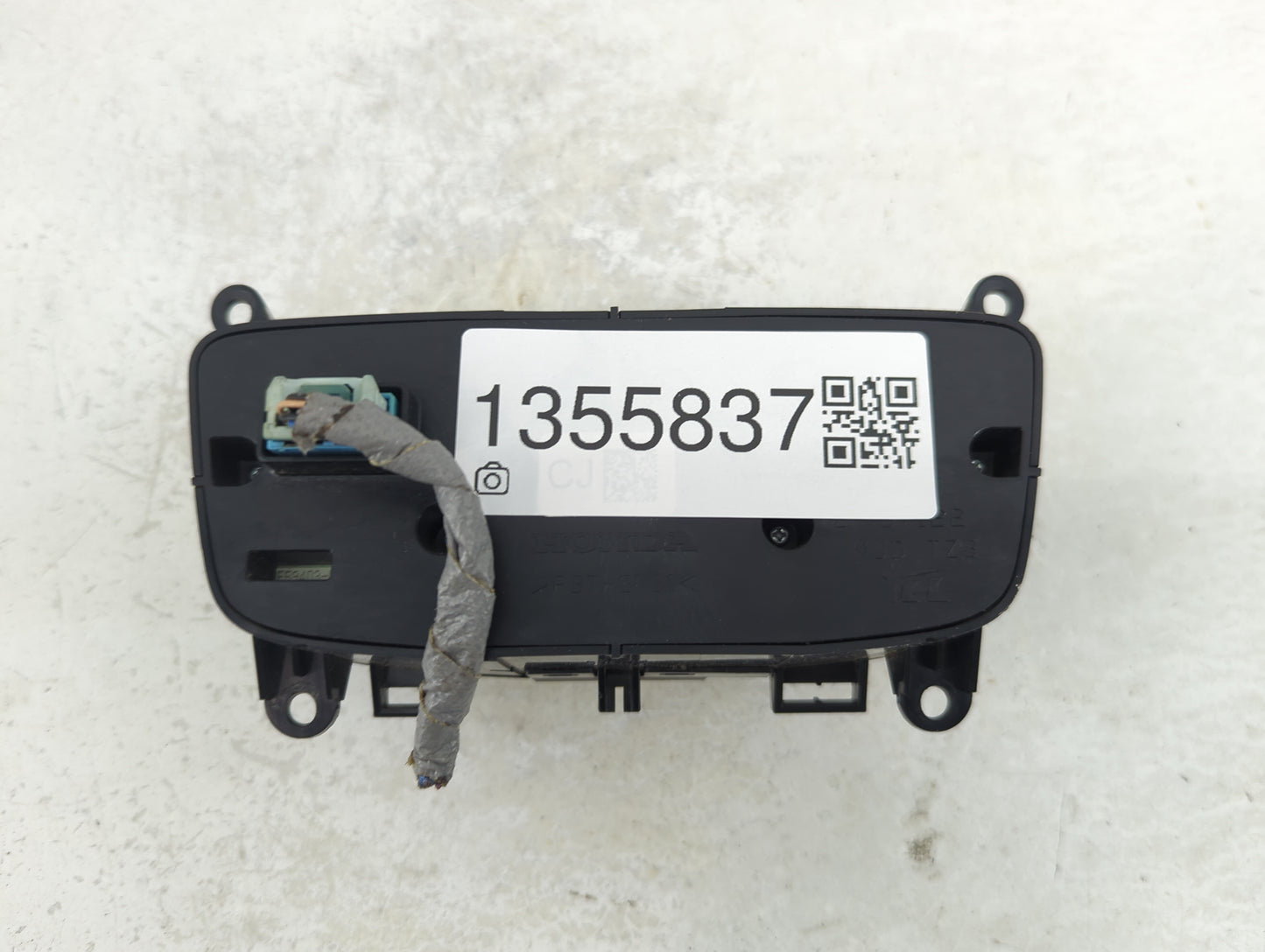 2015-2018 Acura Tlx Radio AM FM Cd Player Receiver Replacement P/N:2M57122 Fits Fits 2015 2016 2017 2018 OEM Used Auto Parts