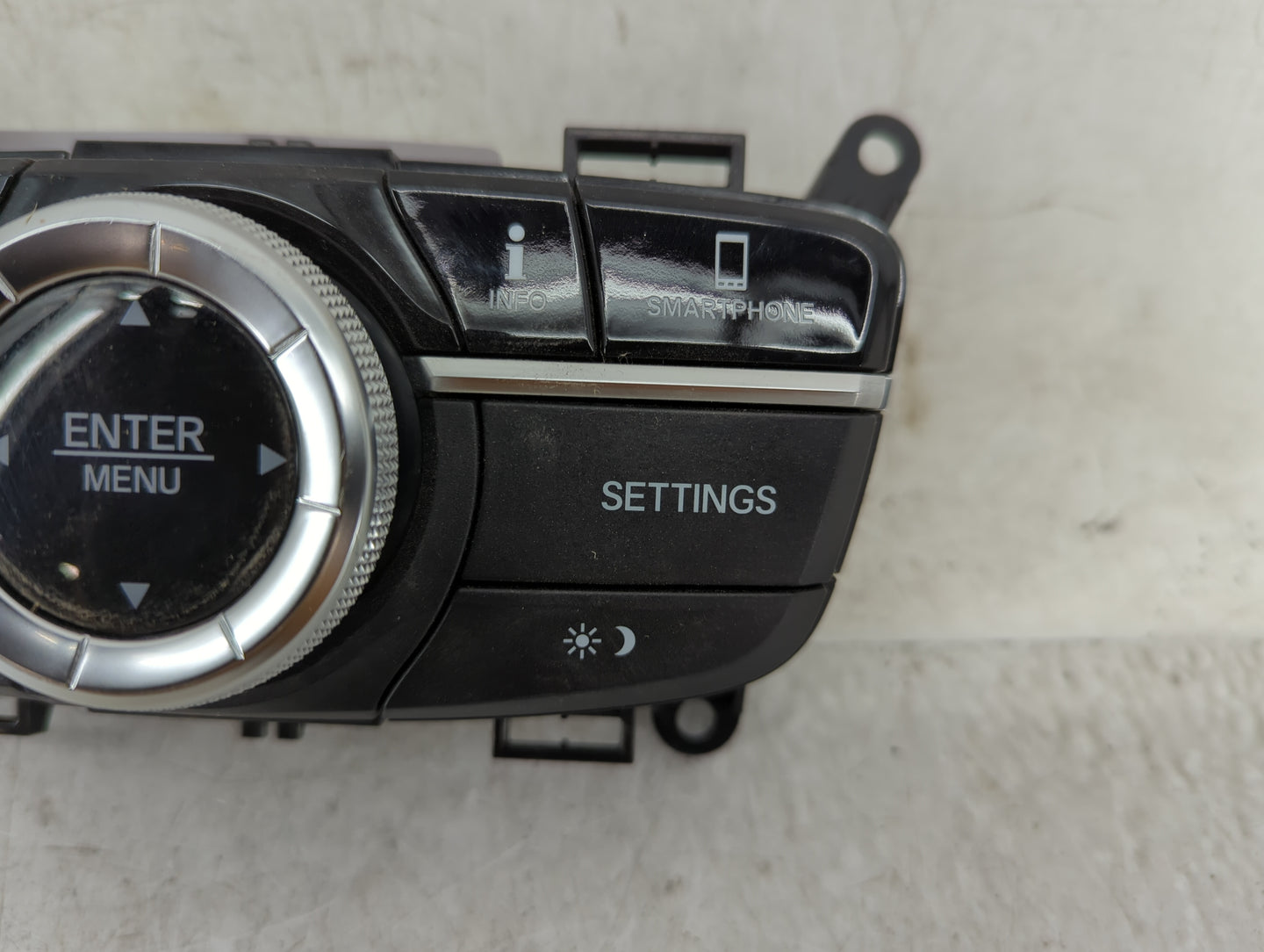 2015-2018 Acura Tlx Radio AM FM Cd Player Receiver Replacement P/N:2M57122 Fits Fits 2015 2016 2017 2018 OEM Used Auto Parts