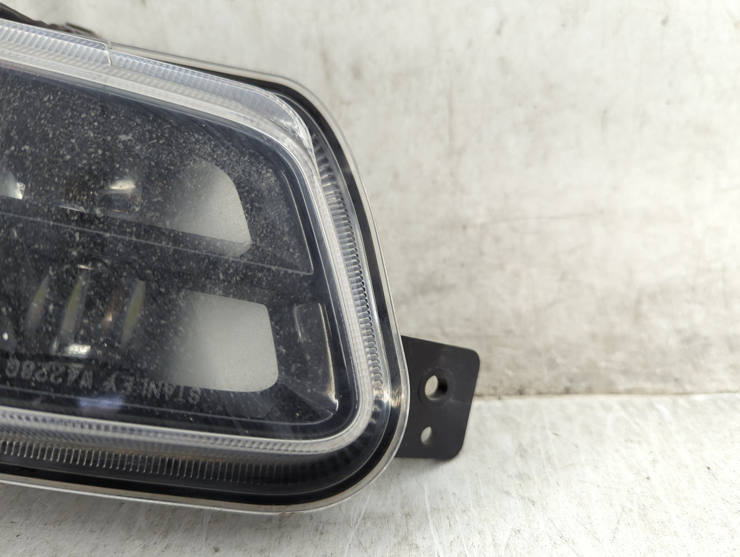 2018-2020 Acura Tlx Driver Left Oem Fog Light Lamp - Oemusedautoparts1.com
