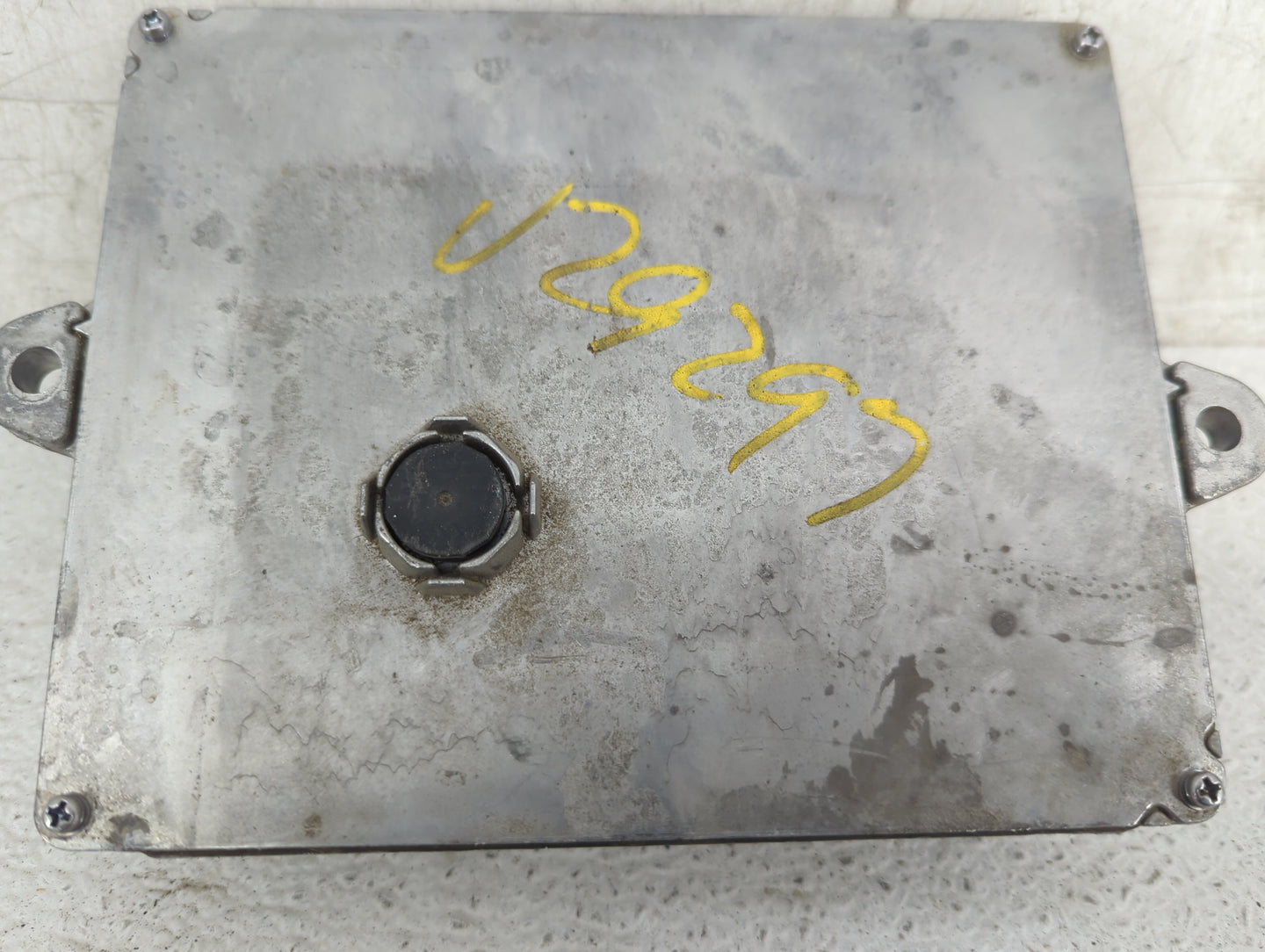 2017-2018 Acura Tlx PCM Engine Control Computer ECU ECM PCU OEM P/N:37820-5J2-C54 Fits Fits 2017 2018 OEM Used Auto Parts - 