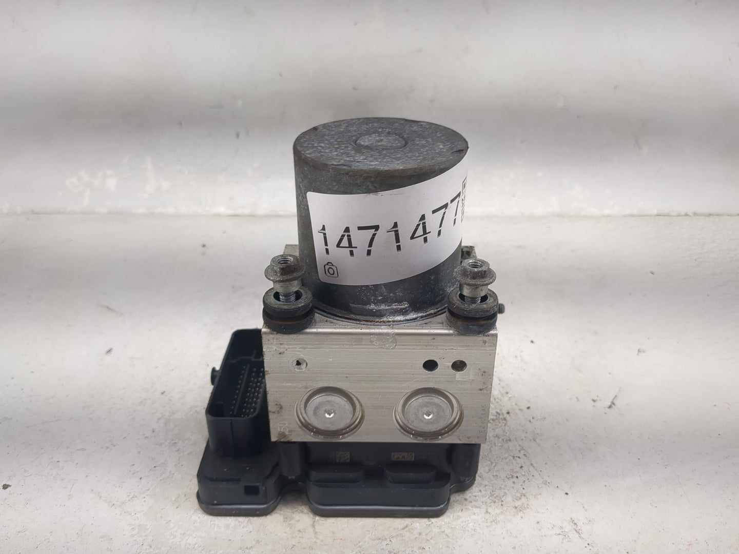 2018 Acura Tlx ABS Pump Control Module Replacement P/N:ZJ71298640100090 Fits OEM Used Auto Parts - Oemusedautoparts1.com